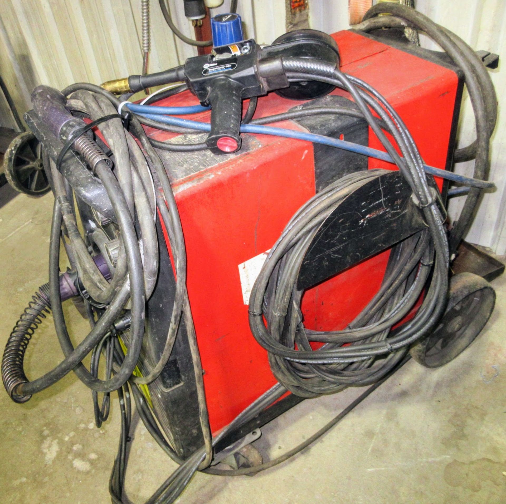 BOC MIGMATIC 250X WELDER W/ MILLER SPOOLMATIC 30A AIR COOLED SPOOL GUN, MIG TORCH, CABLES AND CART - Image 3 of 5