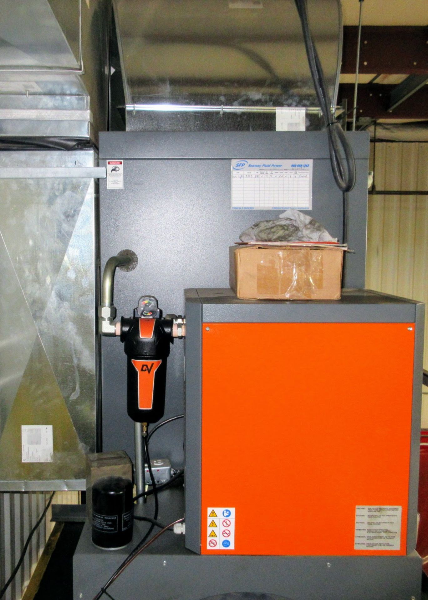 DV SYSTEMS D20 AIR COMPRESSOR, S/N 091365 W/ ATTACHED DRYER AND FILTER (RIGGING FEE $600) - Image 4 of 5