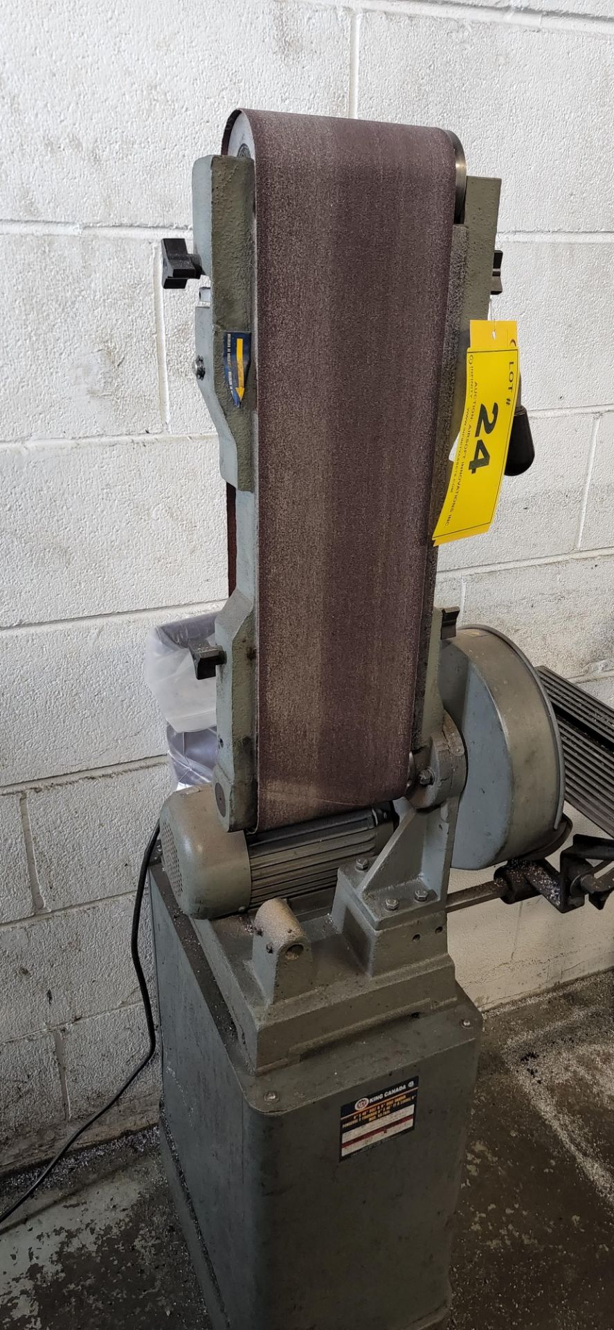 KING CANADA EDGE & BELT SANDER, 6” X 48” BELT, 9” DISC - Image 2 of 4