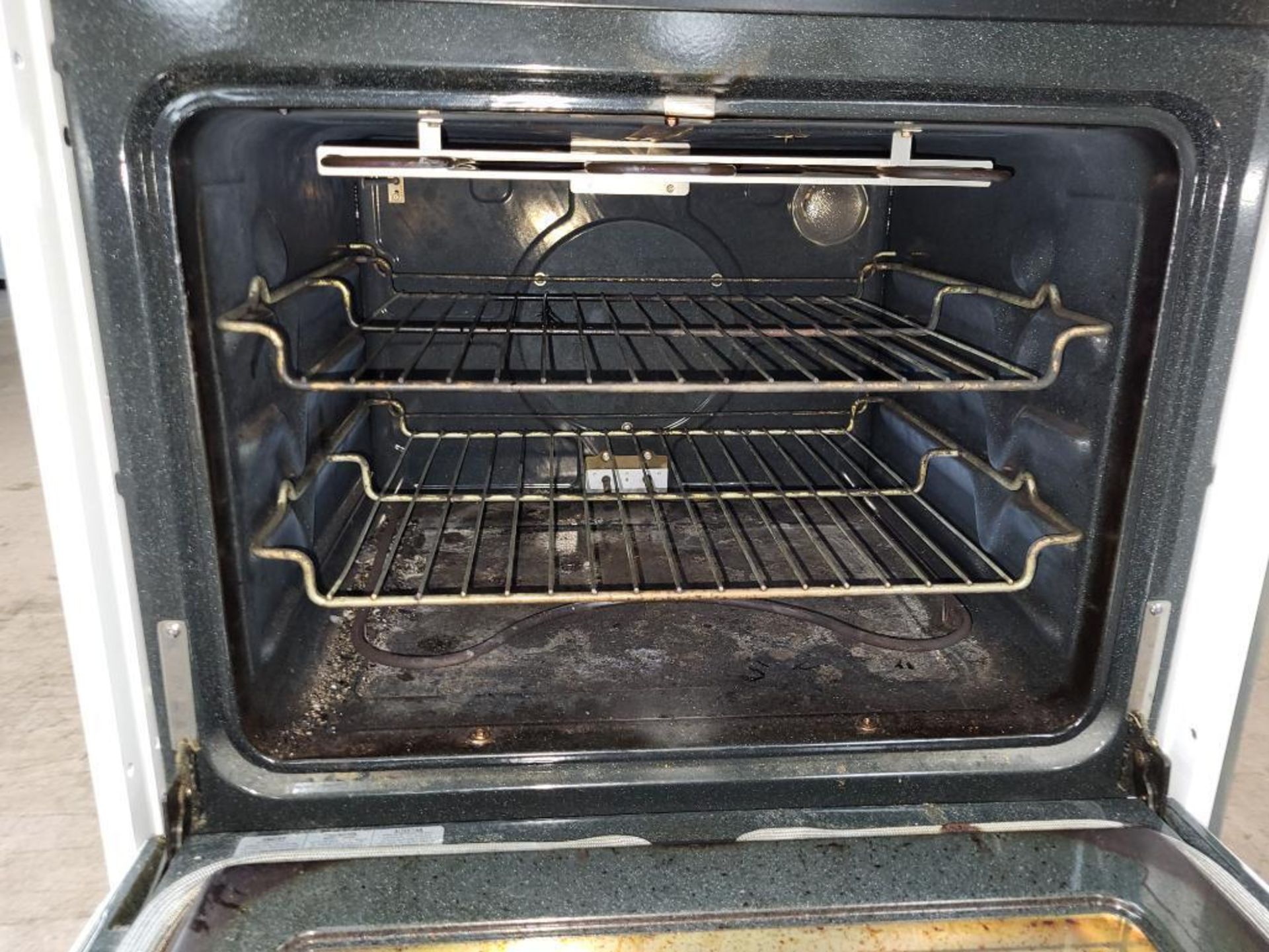 Maytag Dual Oven M/N MEW56277DW - Image 2 of 4