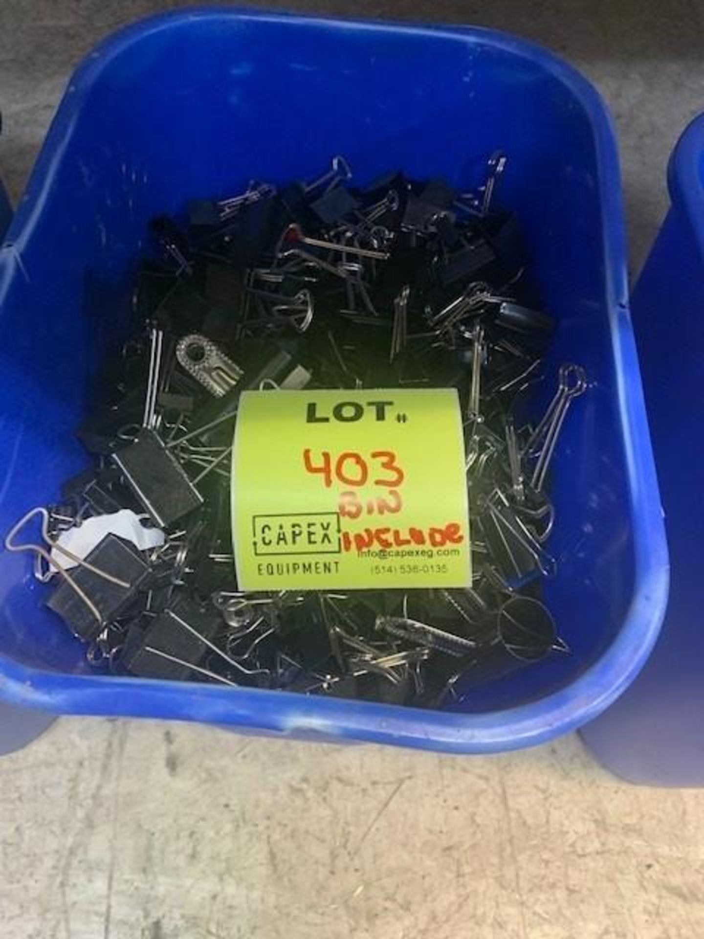Bin fill with 500+ binder clips different size