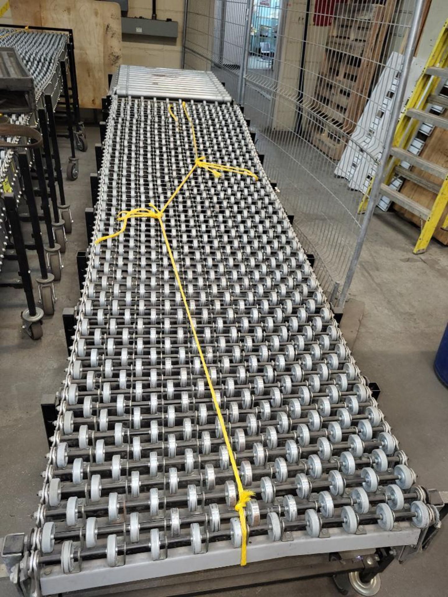 Best Flex Conveyor EXT 24 Feet Long 3 Feet Platform 30 Inches Wide - Image 2 of 2