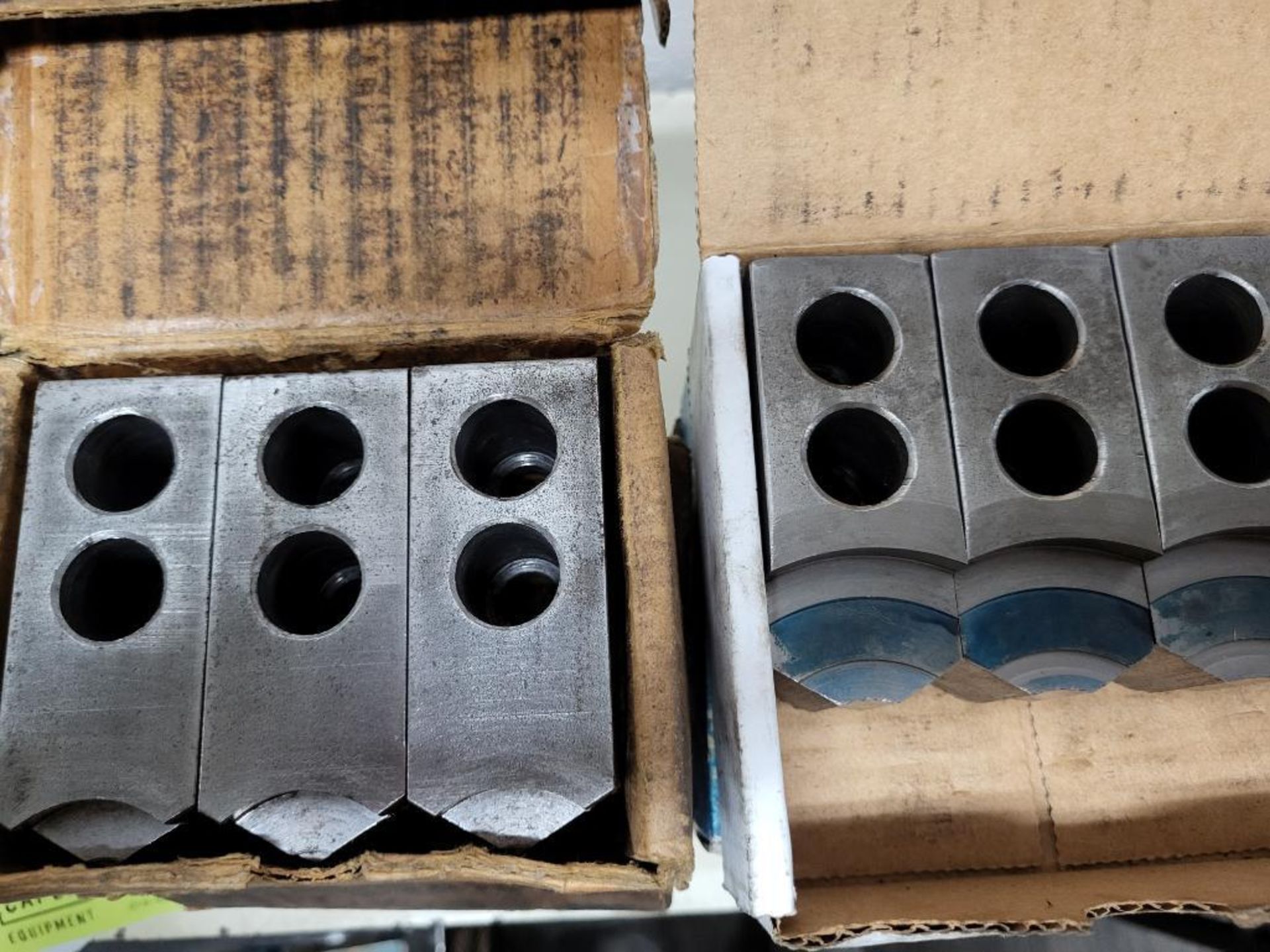 Lot Of 10 Jaw Set Different Identified Sizes On Box (See Photo) - Image 2 of 2