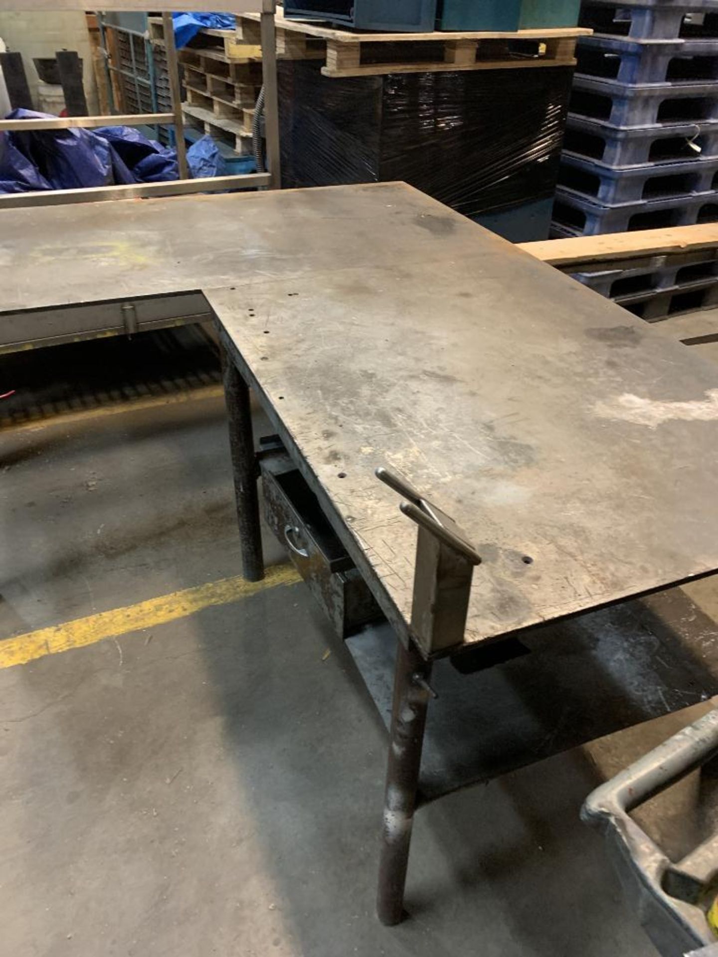 Steel Welding L-Shape Table W/6 Inch Vise - Image 2 of 6