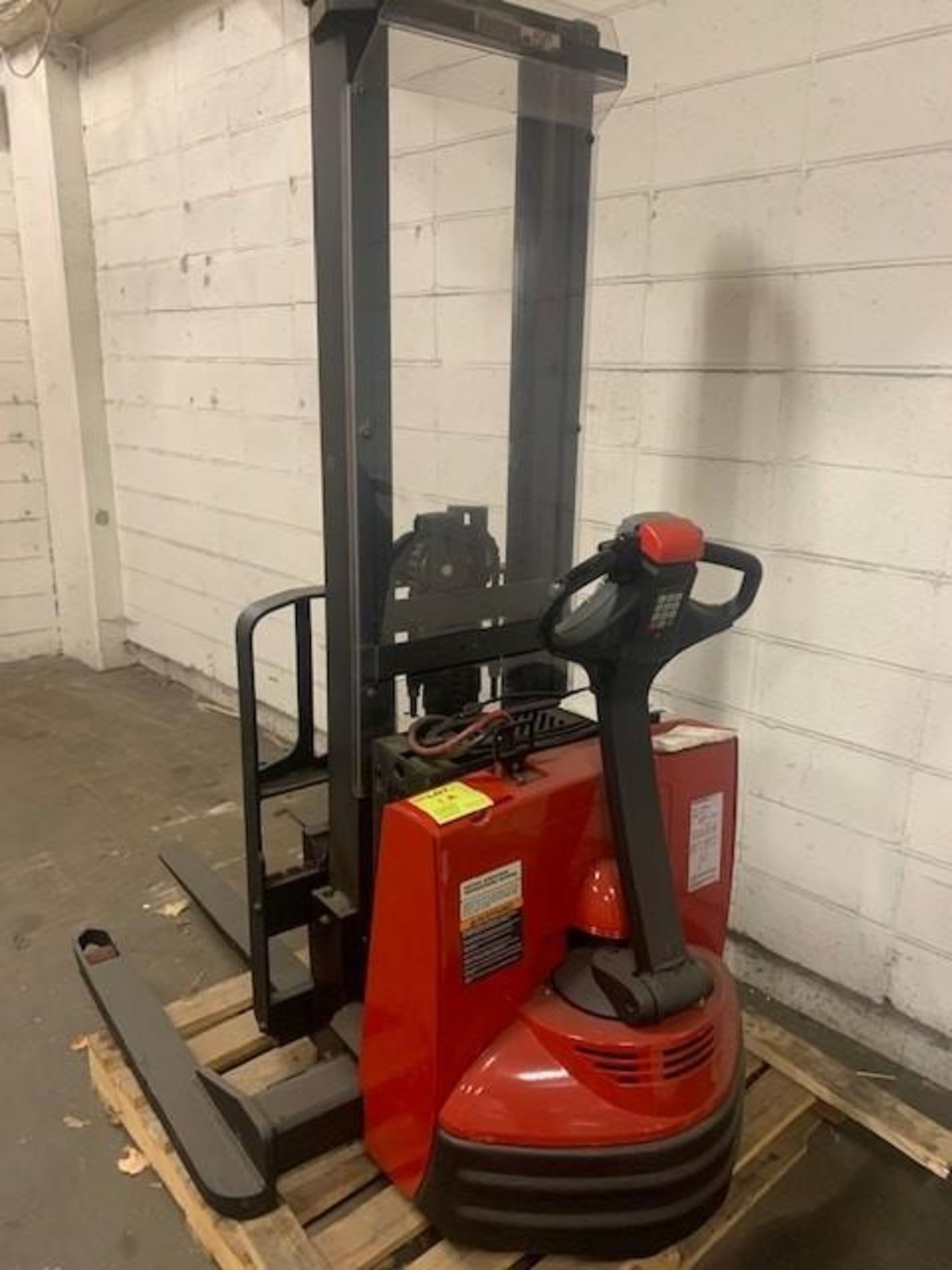 Raymond RAS25 2500 LBS Walkie Pallet Stacker