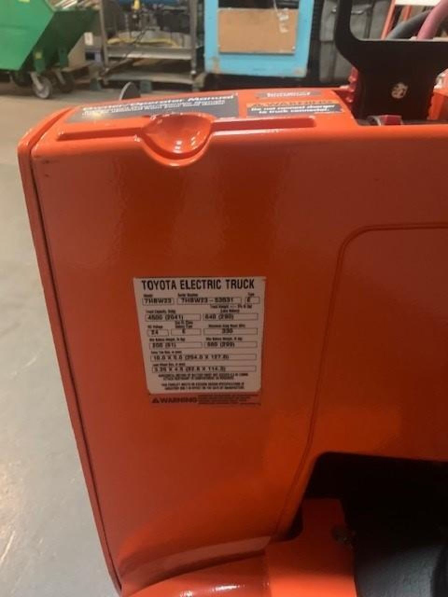 Toyota Electric Lift Truck - Image 5 of 5
