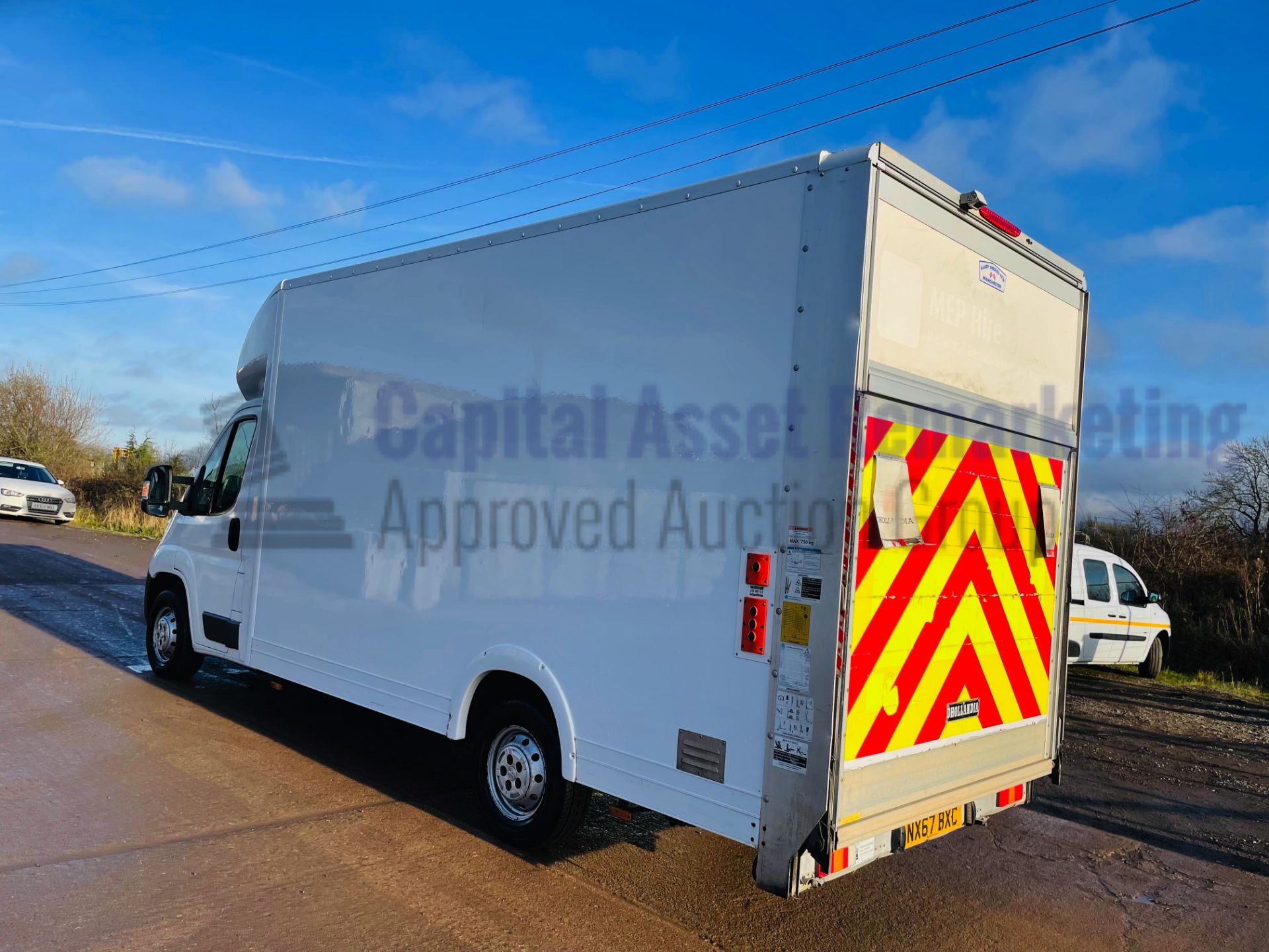 (On Sale) PEUGEOT BOXER 335 *LWB - LOW LOADER / LUTON BOX VAN* (67 REG - EURO 6) '130 BHP - 6 SPEED' - Image 6 of 40