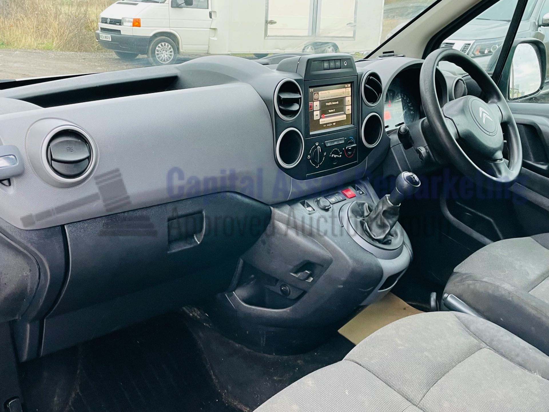 (On Sale) CITROEN BERLINGO 625 *ENTERPRISE* SWB - PANEL VAN (2018-EURO 6) '1.6 BLUE HDI' *A/C - NAV* - Image 19 of 41