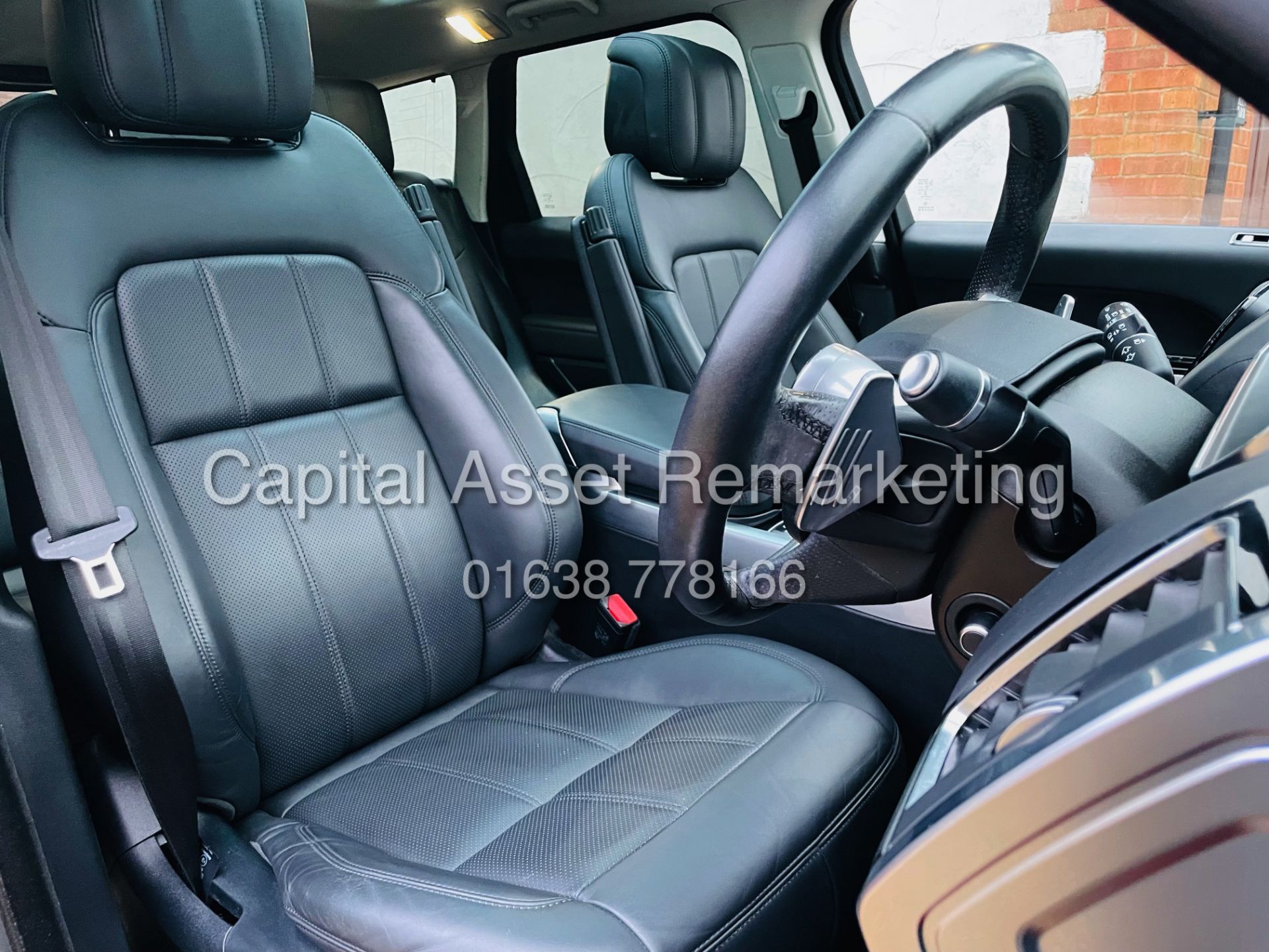 RANGE ROVER "SPORT HSE DYNAMIC" AUTO (2019 MODEL) - MEGA SPEC - DYNAMIC PACK - BLACK PACK - PAN ROOF - Image 14 of 42