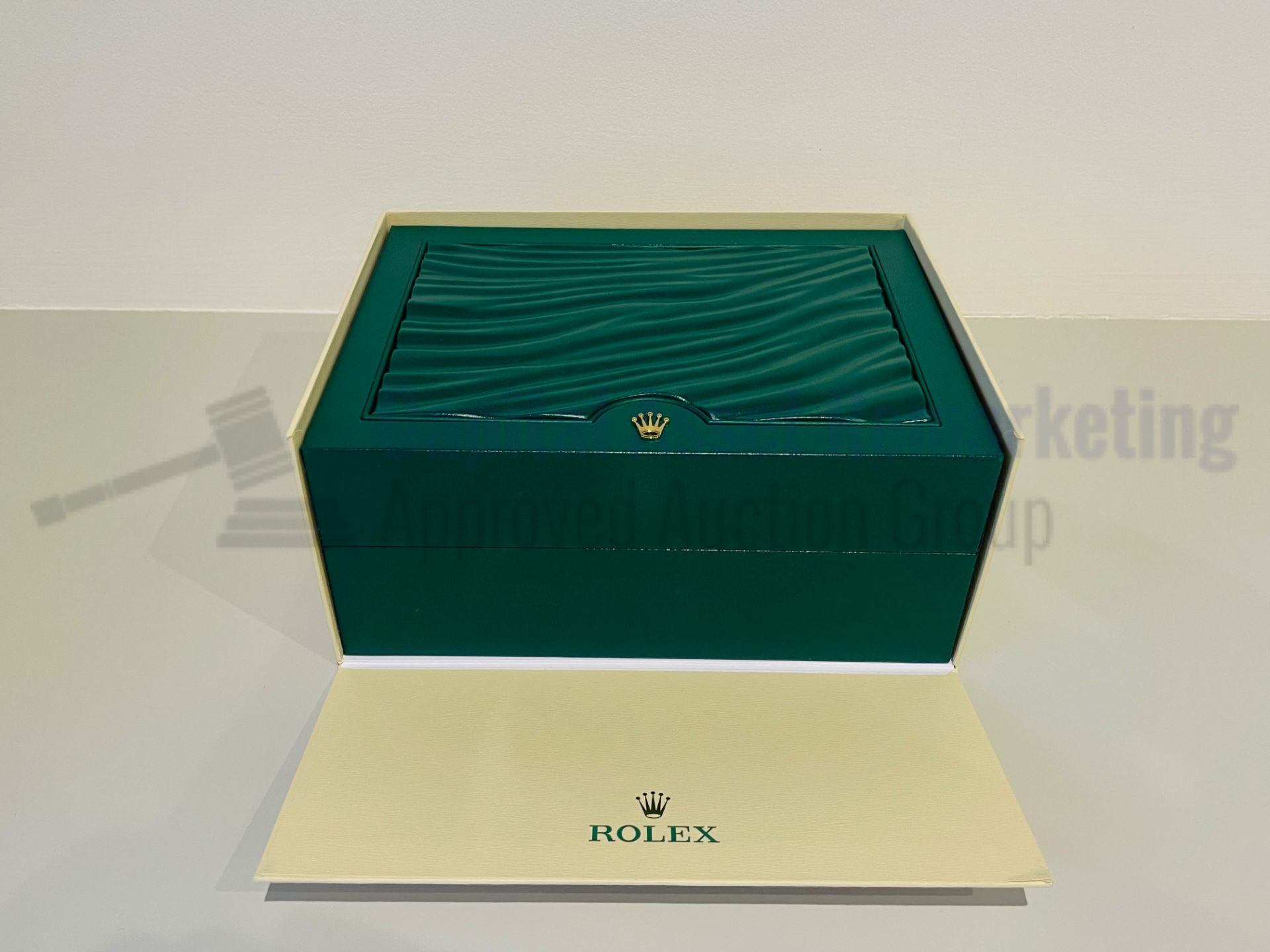 ROLEX SKY-DWELLER 42MM *18CT GOLD* (2021 - BRAND NEW / UNWORN) *OYSTER-FLEX* (BEAT THE 5 YEAR WAIT) - Image 10 of 12