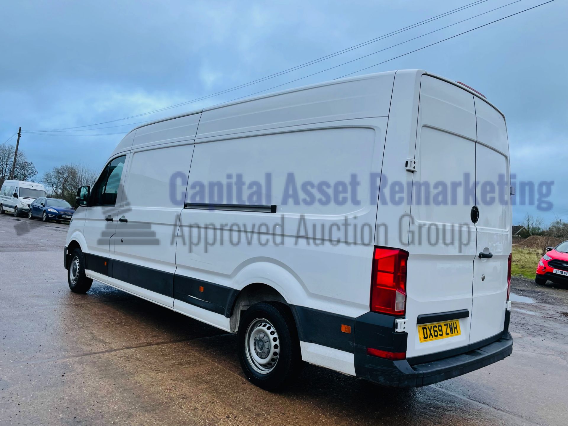 (On Sale) VOLKSWAGEN CRAFTER CR35 *LWB HI-ROOF* (69 REG - EURO 6) '2.0 TDI - 6 SPEED' *LOW MILEAGE* - Image 10 of 37