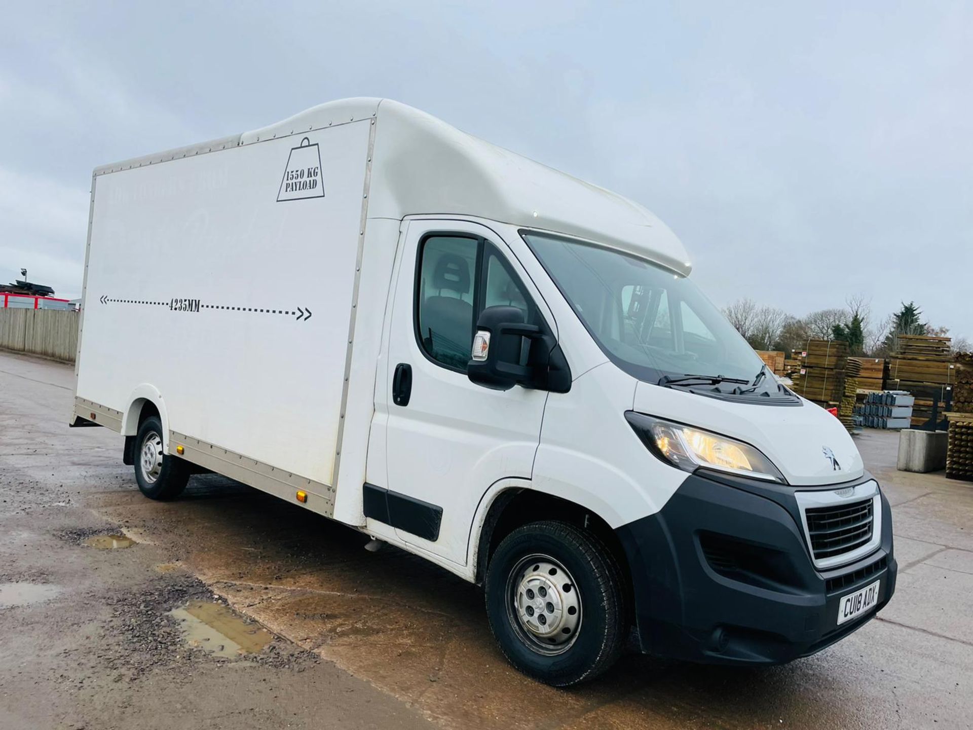 ON SALE PEUGEOT BOXER 2.0HDI (130) LONG WHEEL BASE LOW LOADER "LUTON' 18 REG - 1 OWNER - LOOK!!!