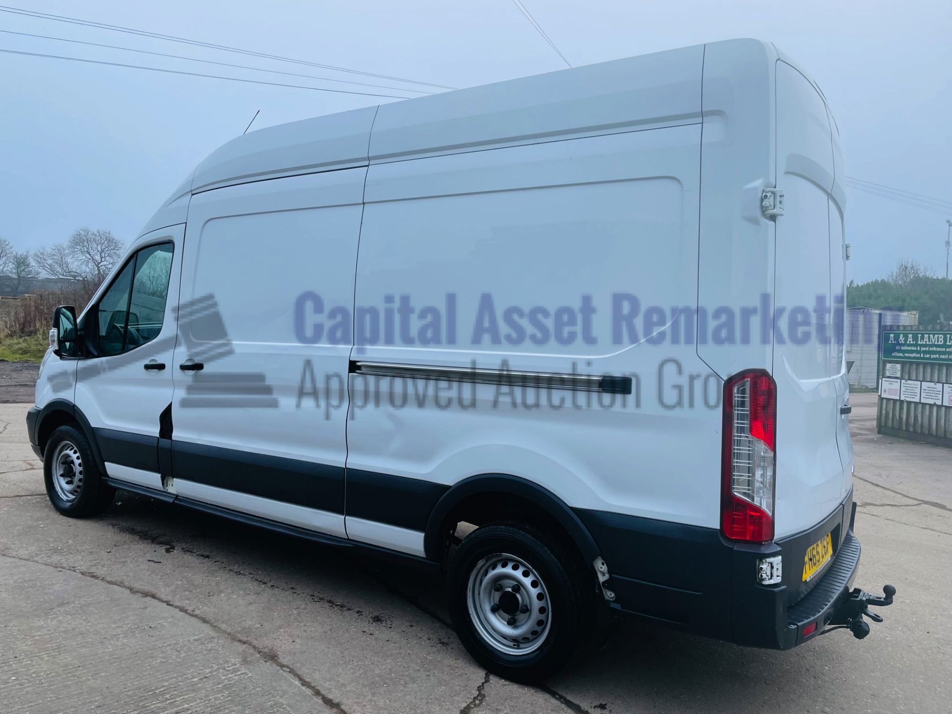 (On Sale) FORD TRANSIT 125 T350 *LWB HI-ROOF* (2016 MODEL) '2.2 TDCI - 6 SPEED' (1 FORMER KEEPER) - Image 9 of 35