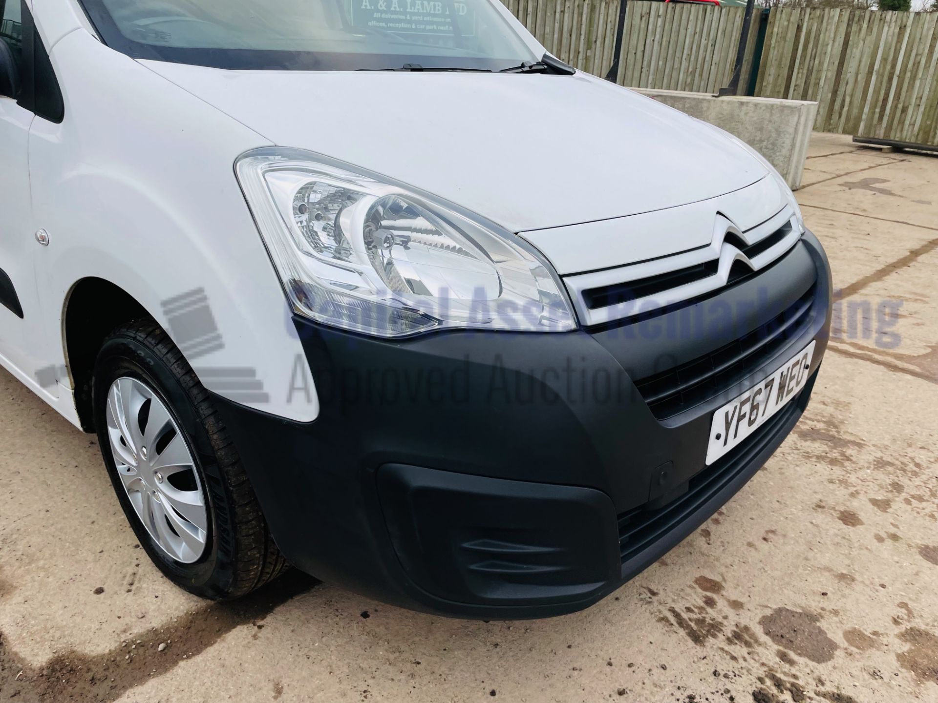 (On Sale) CITROEN BERLINGO 625 *ENTERPRISE* SWB - PANEL VAN (2018-EURO 6) '1.6 BLUE HDI' *A/C - NAV* - Image 15 of 41