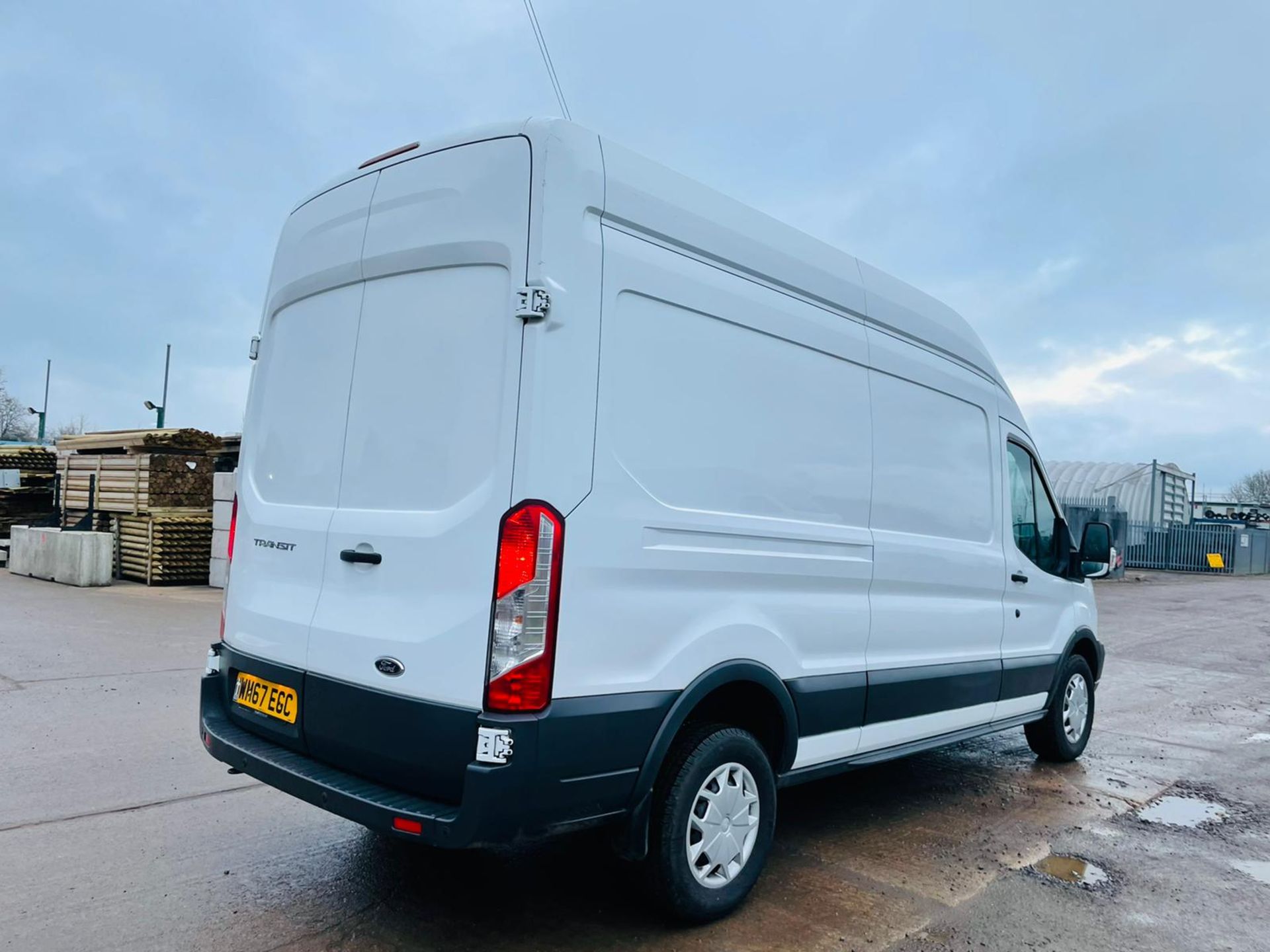 ON SALE FORD TRANSIT T350 RWD 2.0TDCI 'LWB HIGH ROOF' (2018 MODEL) -EURO 6 - AIR CON- ELEC PACK- - Image 13 of 36