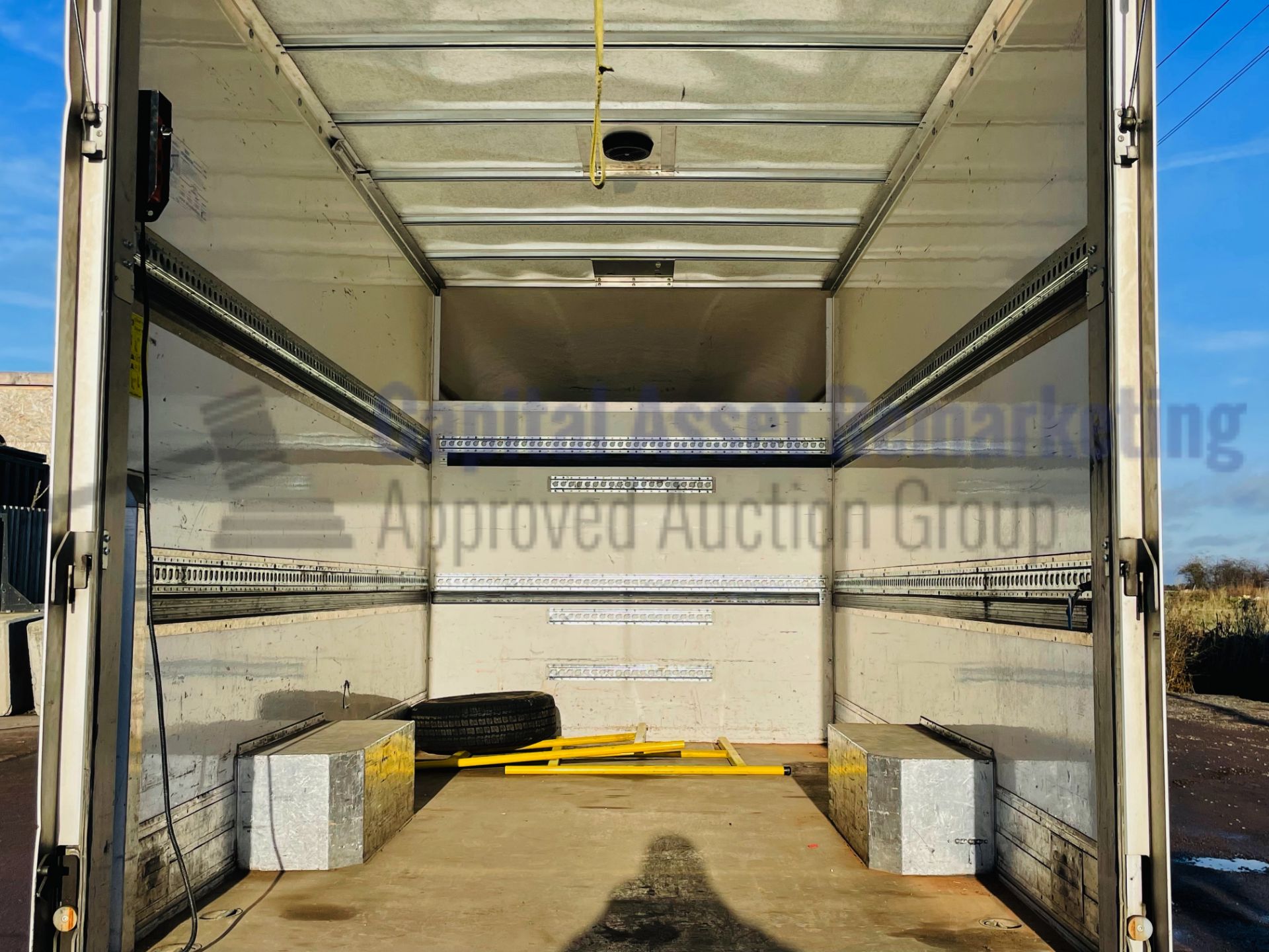 (On Sale) PEUGEOT BOXER 335 *LWB - LOW LOADER / LUTON BOX VAN* (67 REG - EURO 6) '130 BHP - 6 SPEED' - Image 24 of 40