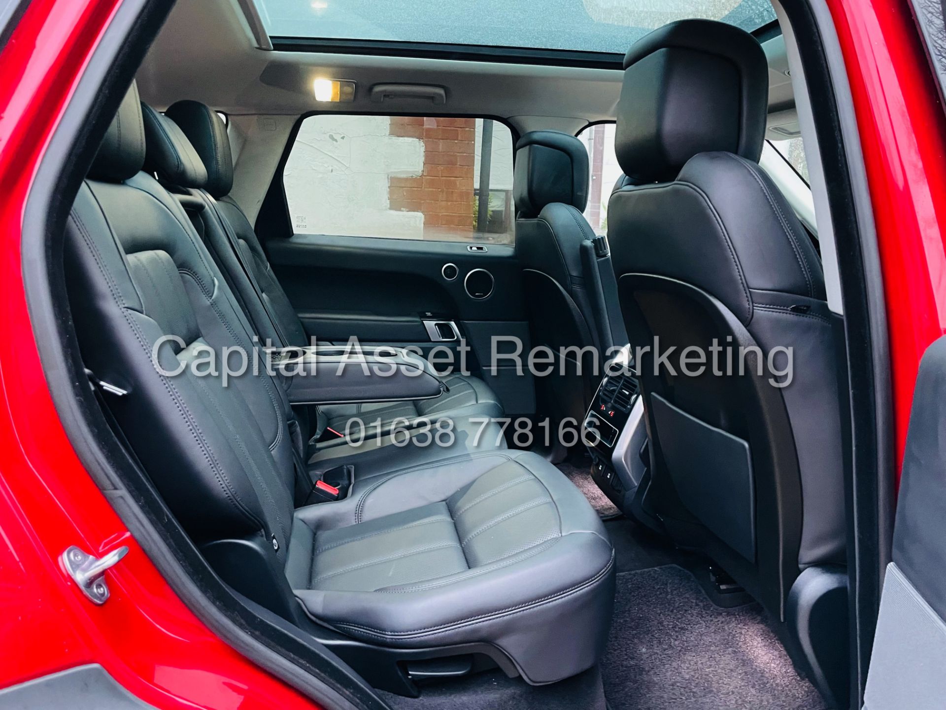 RANGE ROVER "SPORT HSE DYNAMIC" AUTO (2019 MODEL) - MEGA SPEC - DYNAMIC PACK - BLACK PACK - PAN ROOF - Image 37 of 42