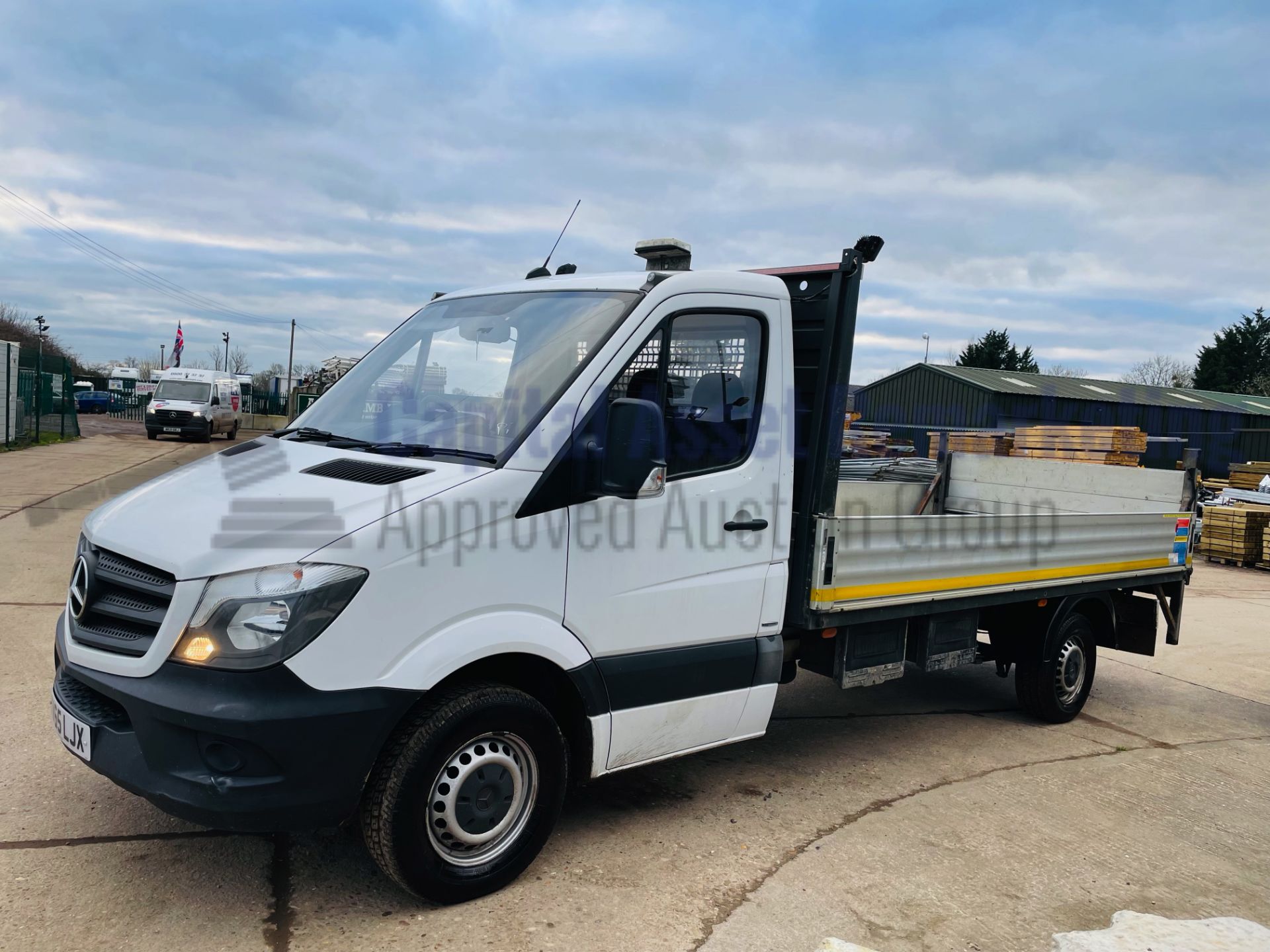 MERCEDES-BENZ SPRINTER 316 CDI *LWB - DROPSIDE* (2016 MODEL) '160 BHP - 6 SPEED' *TAIL-LIFT*