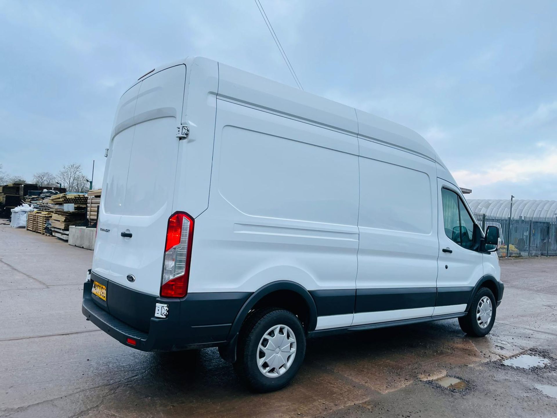 ON SALE FORD TRANSIT T350 RWD 2.0TDCI 'LWB HIGH ROOF' (2018 MODEL) -EURO 6 - AIR CON- ELEC PACK- - Image 4 of 36