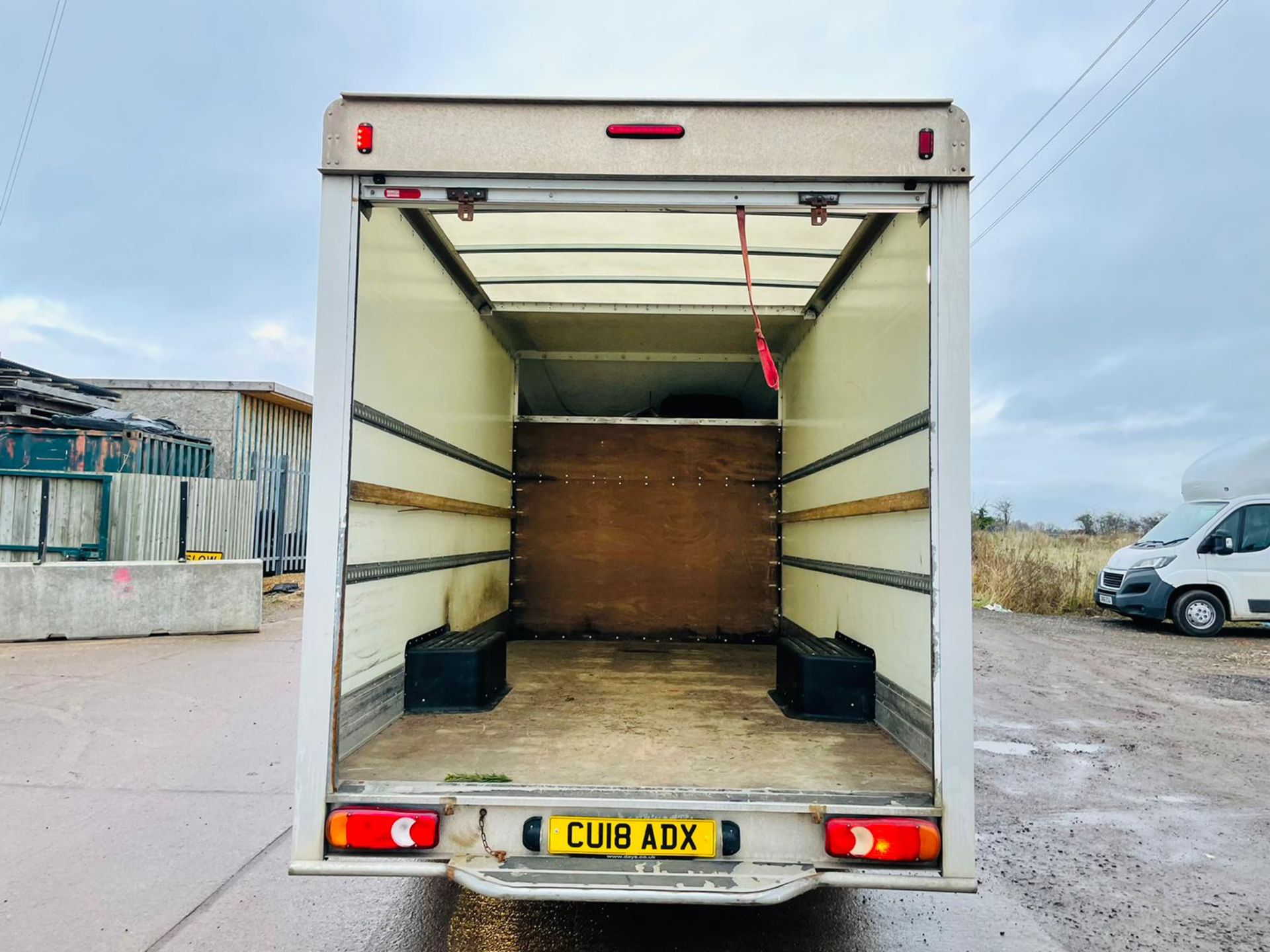 ON SALE PEUGEOT BOXER 2.0HDI (130) LONG WHEEL BASE LOW LOADER "LUTON' 18 REG - 1 OWNER - LOOK!!! - Image 22 of 34