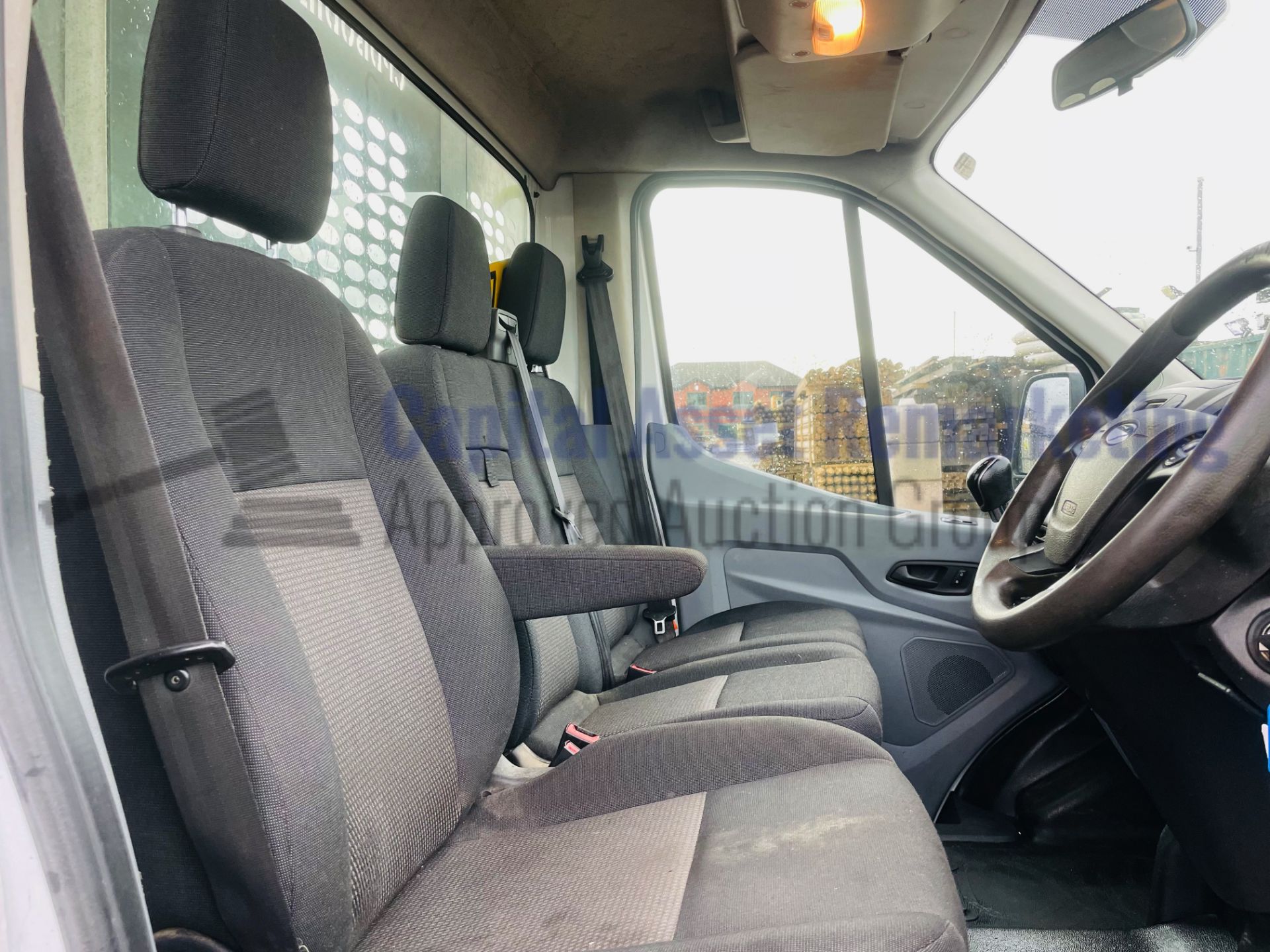 (ON SALE) FORD TRANSIT 130 T350 *L4 - XLWB DROPSIDE TRUCK* (2018 - EURO 6) '6 SPEED' *TAIL-LIFT* - Image 29 of 44