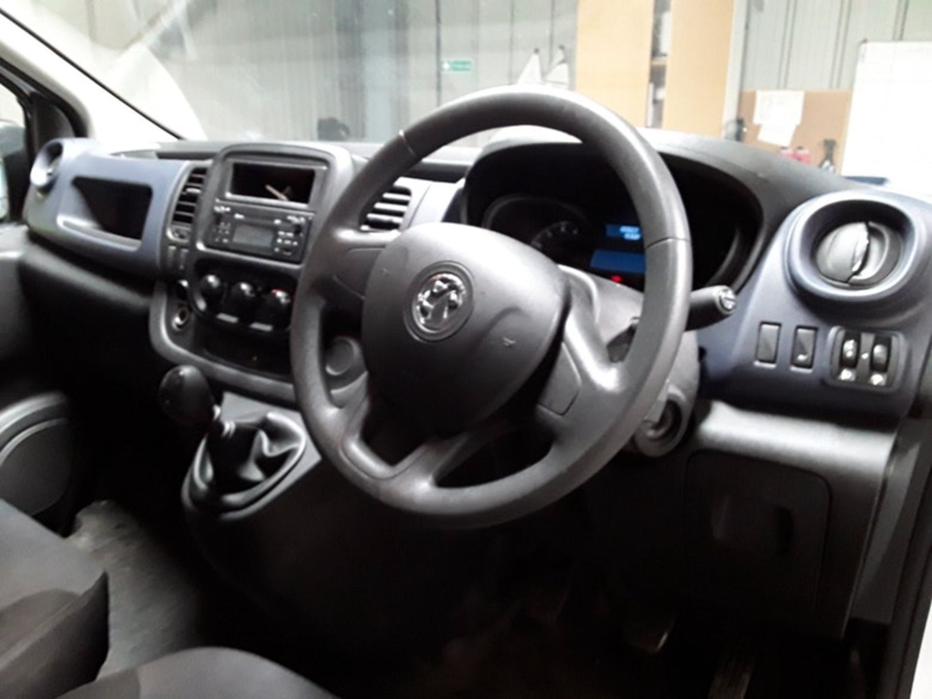 VAUXHALL VIVARO *SWB - PANEL VAN* (2019 - EURO 6) '1.6 CDTI - 6 SPEED' *U-LEZ COMPLIANT* (1 OWNER) - Image 5 of 7