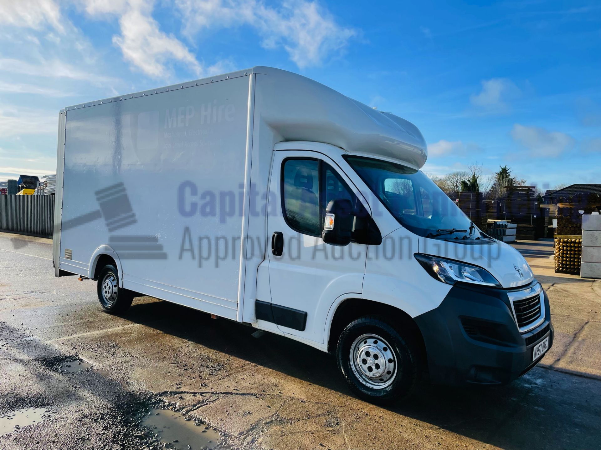 (On Sale) PEUGEOT BOXER 335 *LWB - LOW LOADER / LUTON BOX VAN* (67 REG - EURO 6) '130 BHP - 6 SPEED' - Image 12 of 40