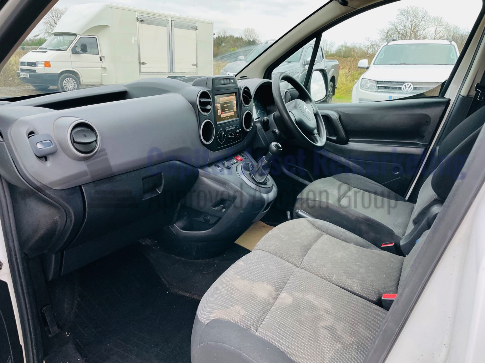 (On Sale) CITROEN BERLINGO 625 *ENTERPRISE* SWB - PANEL VAN (2018-EURO 6) '1.6 BLUE HDI' *A/C - NAV* - Image 21 of 41