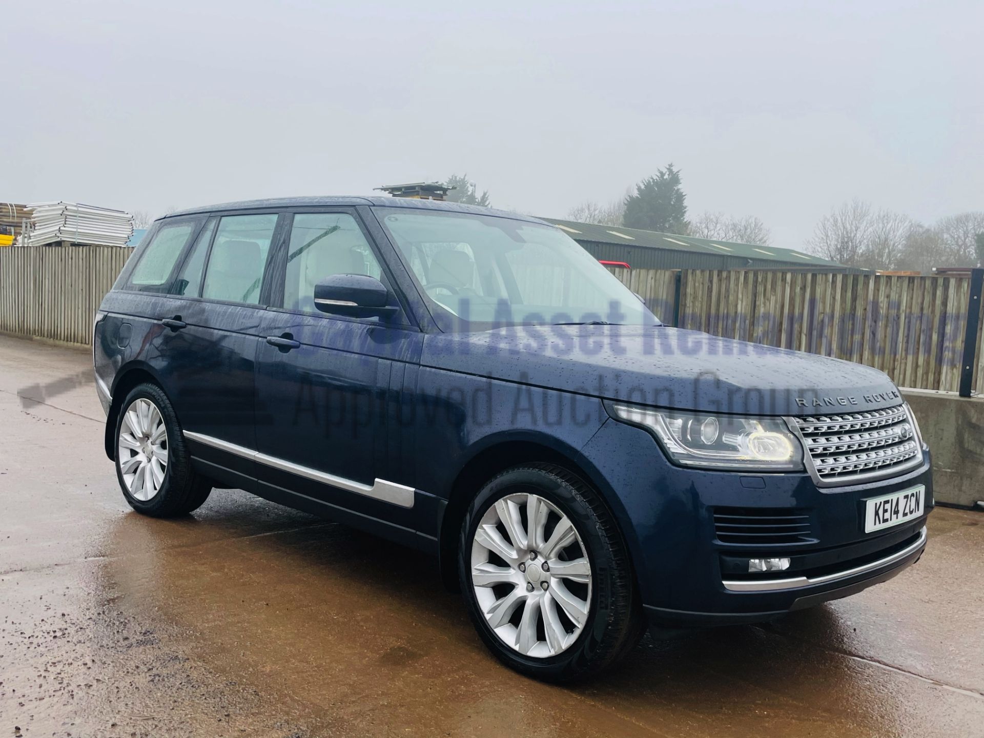 (On Sale) RANGE ROVER VOGUE *5 DOOR SUV* (2014 - NEW MODEL) '4.4 SDV8 - 8 SPEED AUTO' *FULLY LOADED* - Image 2 of 68