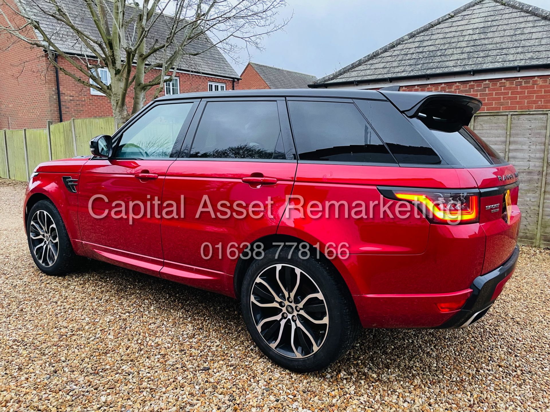 RANGE ROVER "SPORT HSE DYNAMIC" AUTO (2019 MODEL) - MEGA SPEC - DYNAMIC PACK - BLACK PACK - PAN ROOF - Image 10 of 42