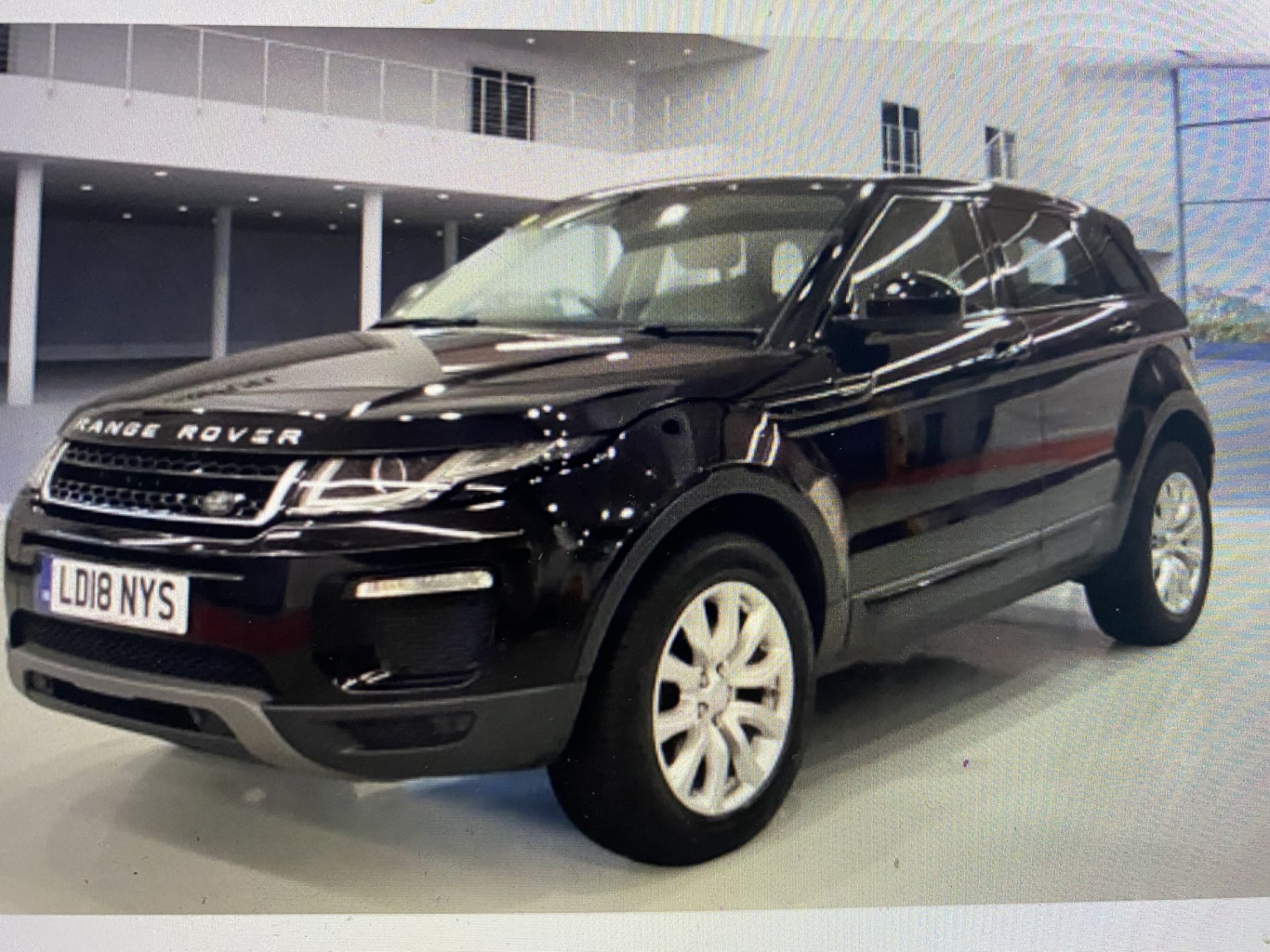 ON SALE RANGE ROVER EVOQUE 2.0 "TD4" SE TECH 4WD 'AUTO' 18 REG - 1 OWNER - LEATHER - SAT NAV - - Image 2 of 8