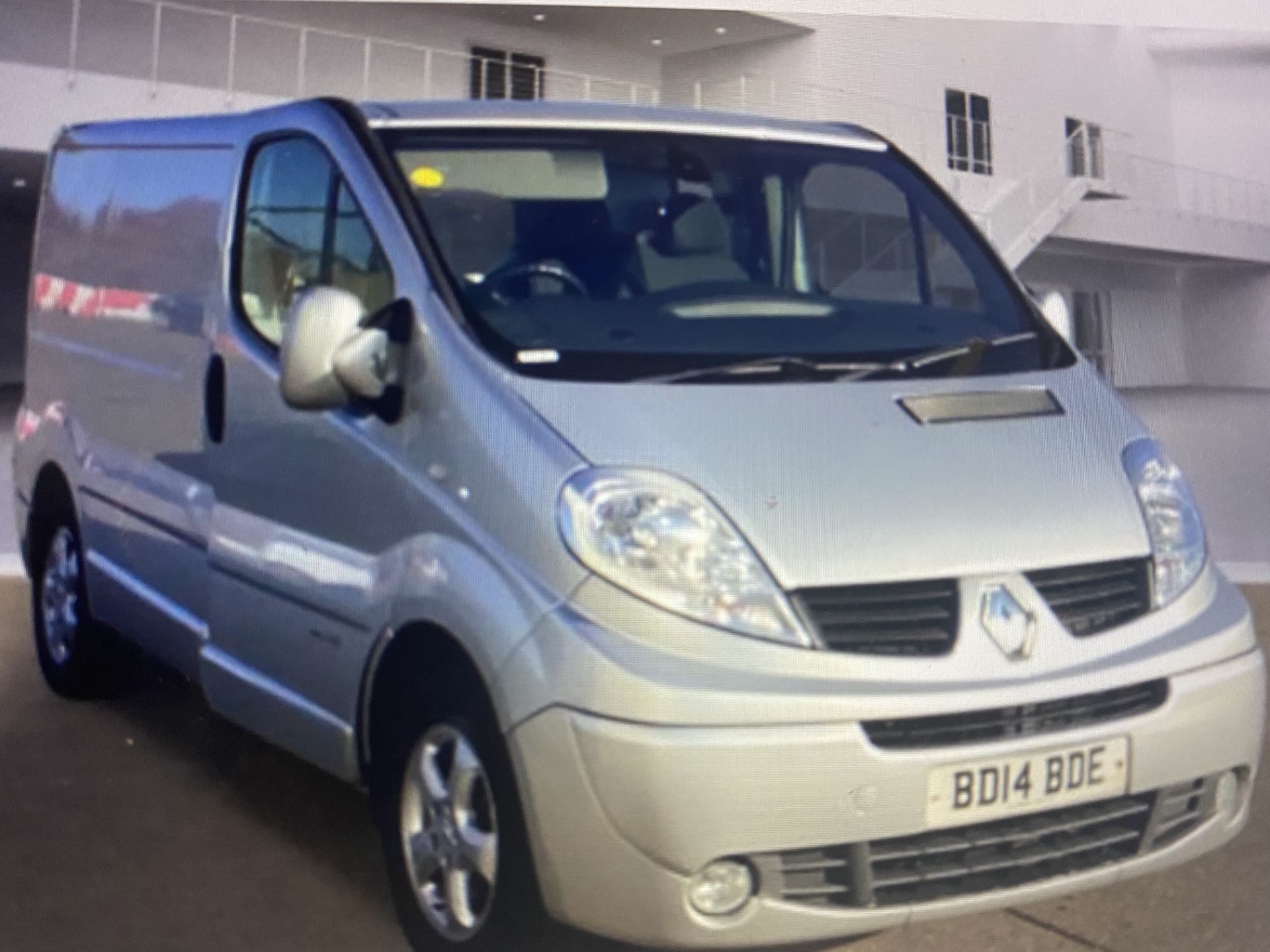 ON SALE RENAULT TRAFIC 2.0DCI (SPORT VAN) SWB (14 REG) HUGE SPEC - ALLOYS - PARK SENSORS - LOOK!!! - Image 7 of 26