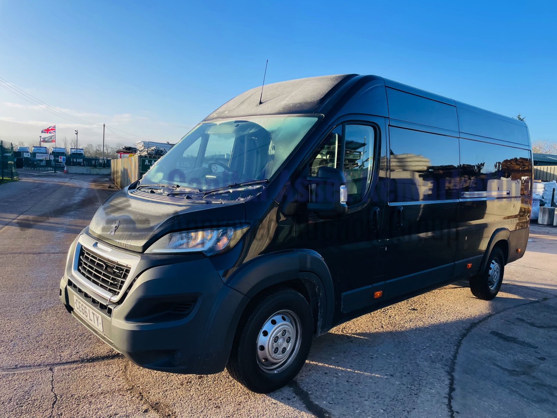 ON SALE PEUGEOT BOXER *PROFESSIONAL* L4 - XLWB HI-ROOF (2017 - EURO 6) '2.0 BLUE HDI - *A/C & NAV* - Image 6 of 35