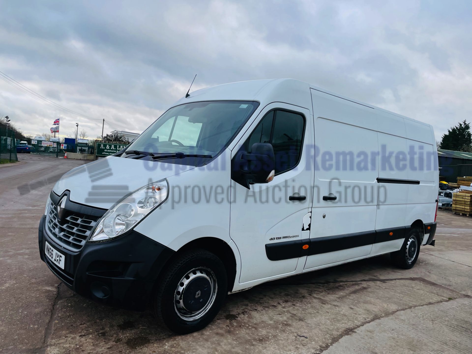 RENAULT MASTER *BUSINESS ENERGY* LWB VAN (2017 - EURO 6) 2.3 DCI -145 BHP - 6 SPEED *A/C* (3500 KG) - Image 3 of 30