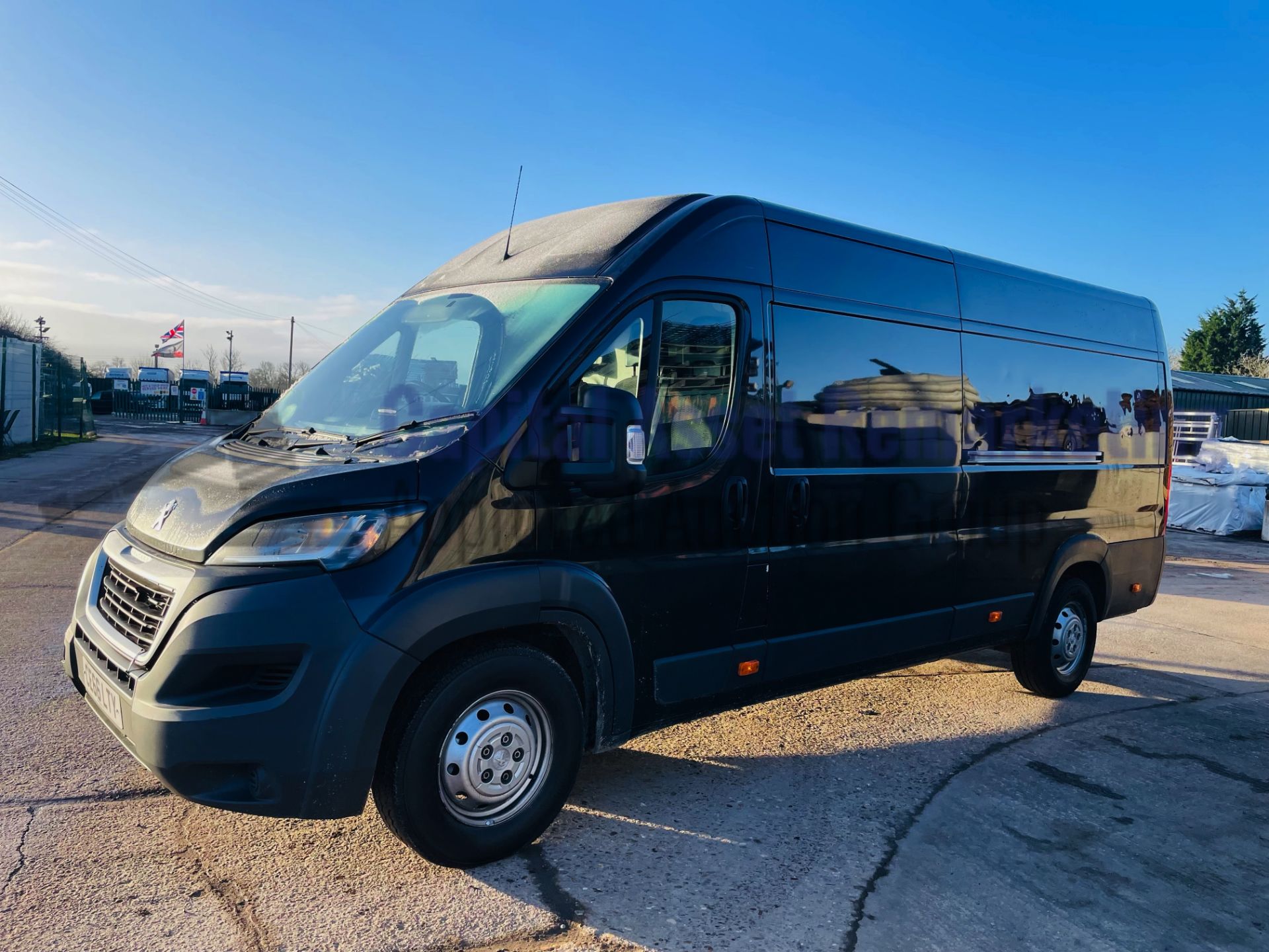 ON SALE PEUGEOT BOXER *PROFESSIONAL* L4 - XLWB HI-ROOF (2017 - EURO 6) '2.0 BLUE HDI - *A/C & NAV* - Image 7 of 35