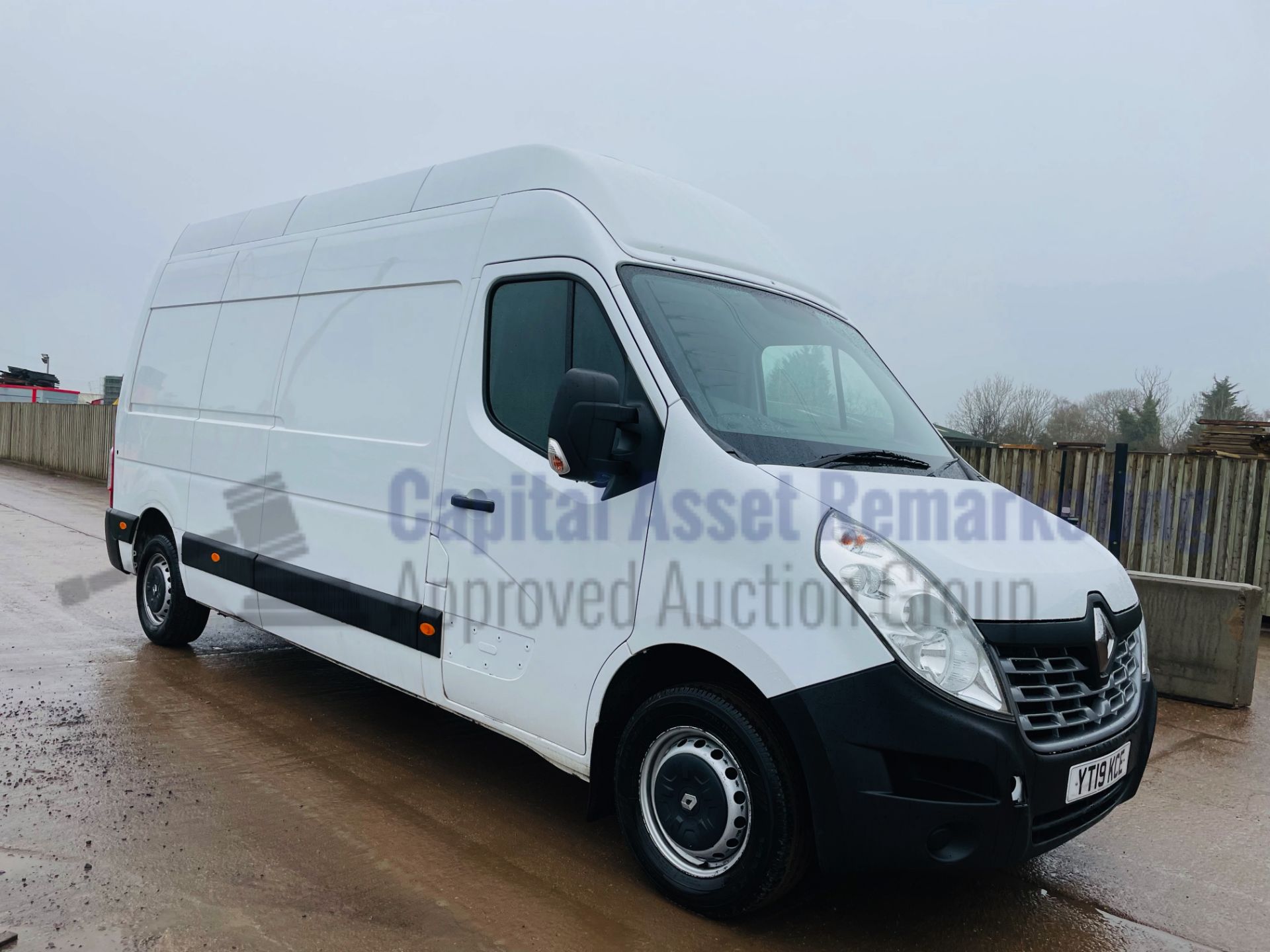 RENAULT MASTER *BUSINESS ENERGY* LWB - EXTRA HIGH ROOF (2019 - EURO 6) '145 BHP - 6 SPEED' *SAT NAV* - Image 3 of 39