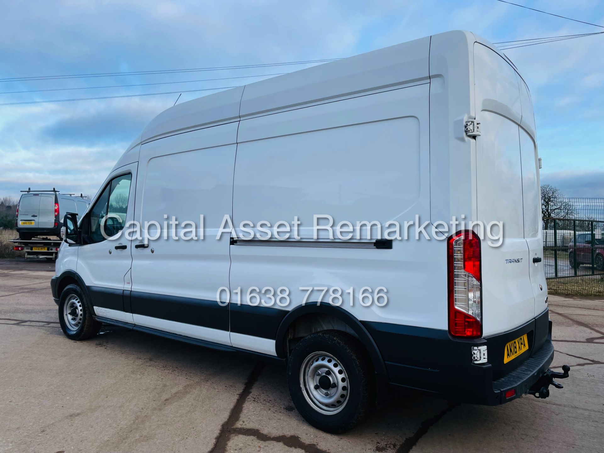 FORD TRANSIT 2.0TDCI ECOBLUE / AD-BLUE L3H3 (18 REG) 1 OWNER FSH - LONG WHEEL BASE (EURO 6) - Image 9 of 17