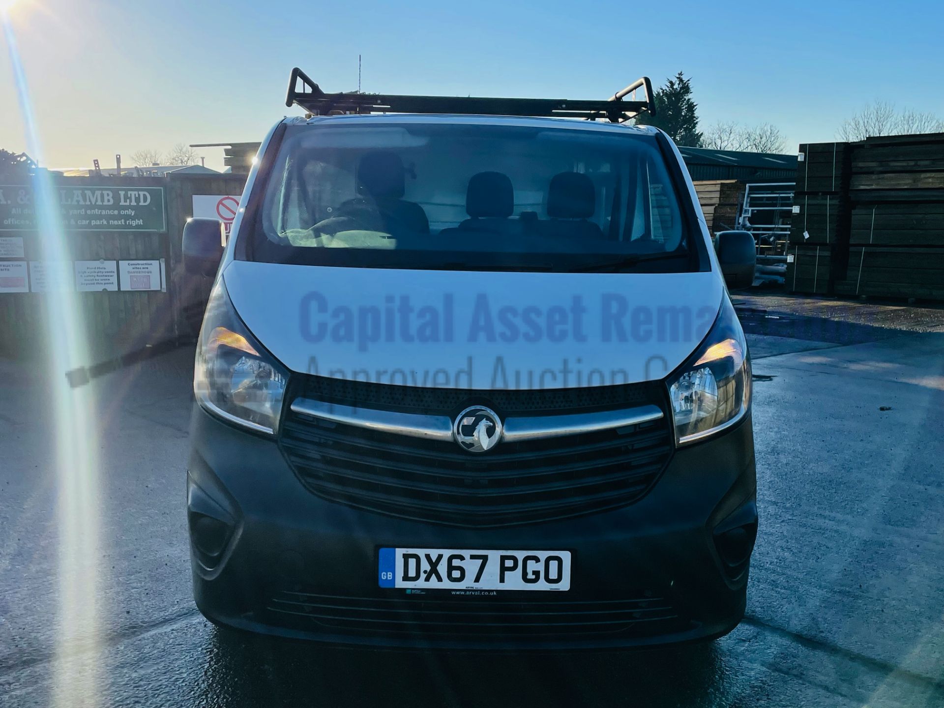 VAUXHALL VIVARO *SWB - PANEL VAN* (2018 - EURO 6) '1.6 CDTI - 120 BHP - 6 SPEED' (1 OWNER - FSH) - Image 4 of 39