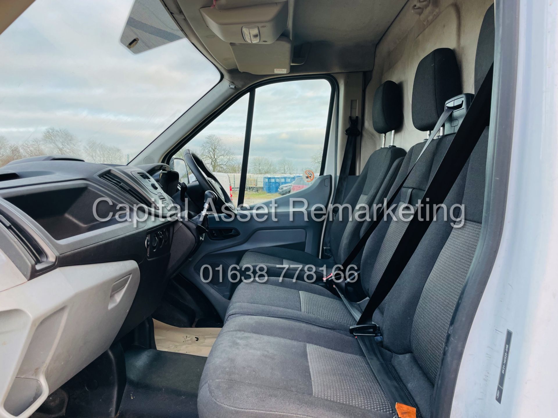 FORD TRANSIT 2.0TDCI ECOBLUE / AD-BLUE L3H3 (18 REG) 1 OWNER FSH - LONG WHEEL BASE (EURO 6) - Image 15 of 17