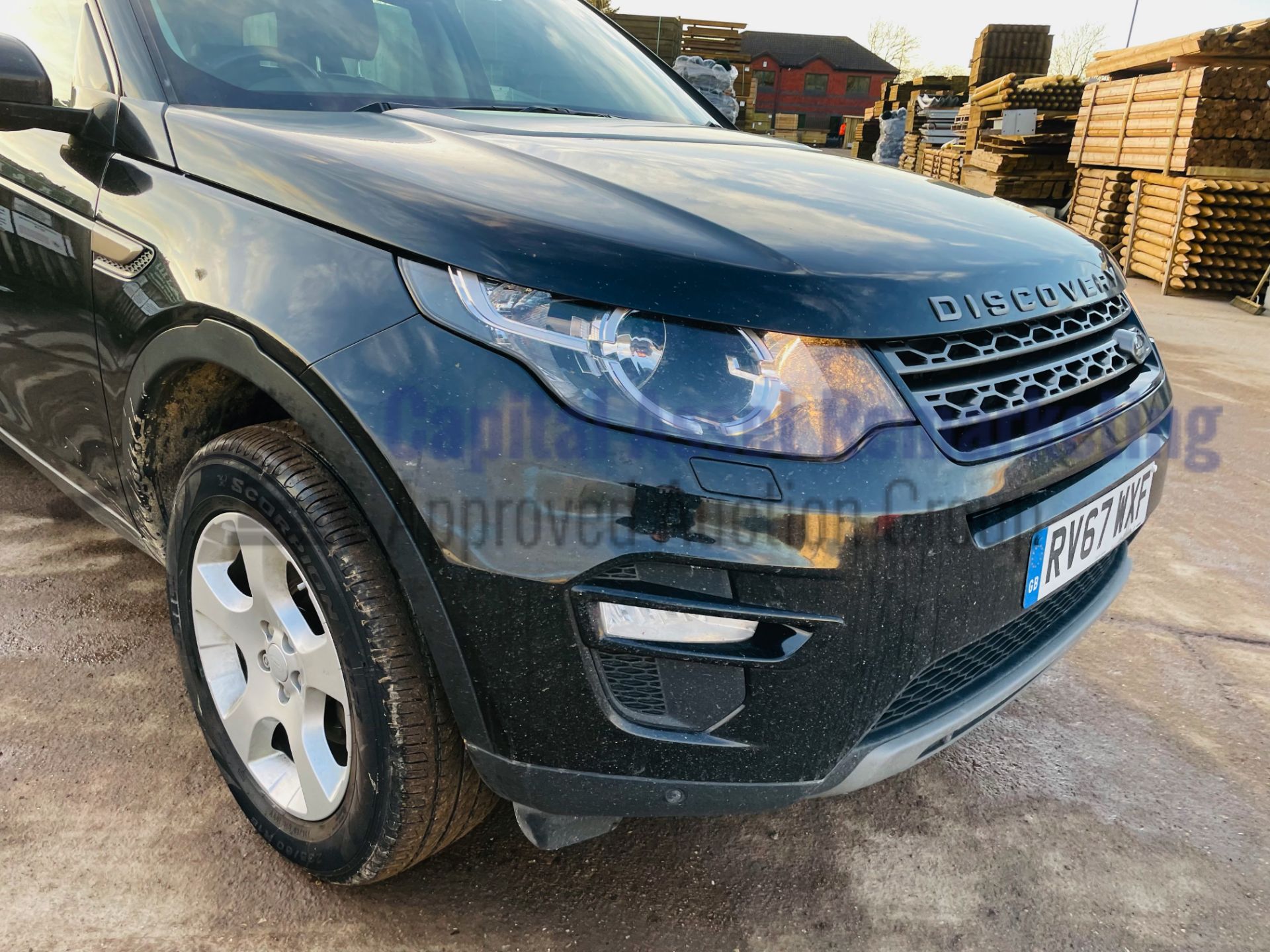 ON SALE LAND ROVER DISCOVERY SPORT *SE TECH* SUV (2018 - EURO 6) '2.0 TD4 - STOP/START' *SAT NAV* - Image 15 of 48