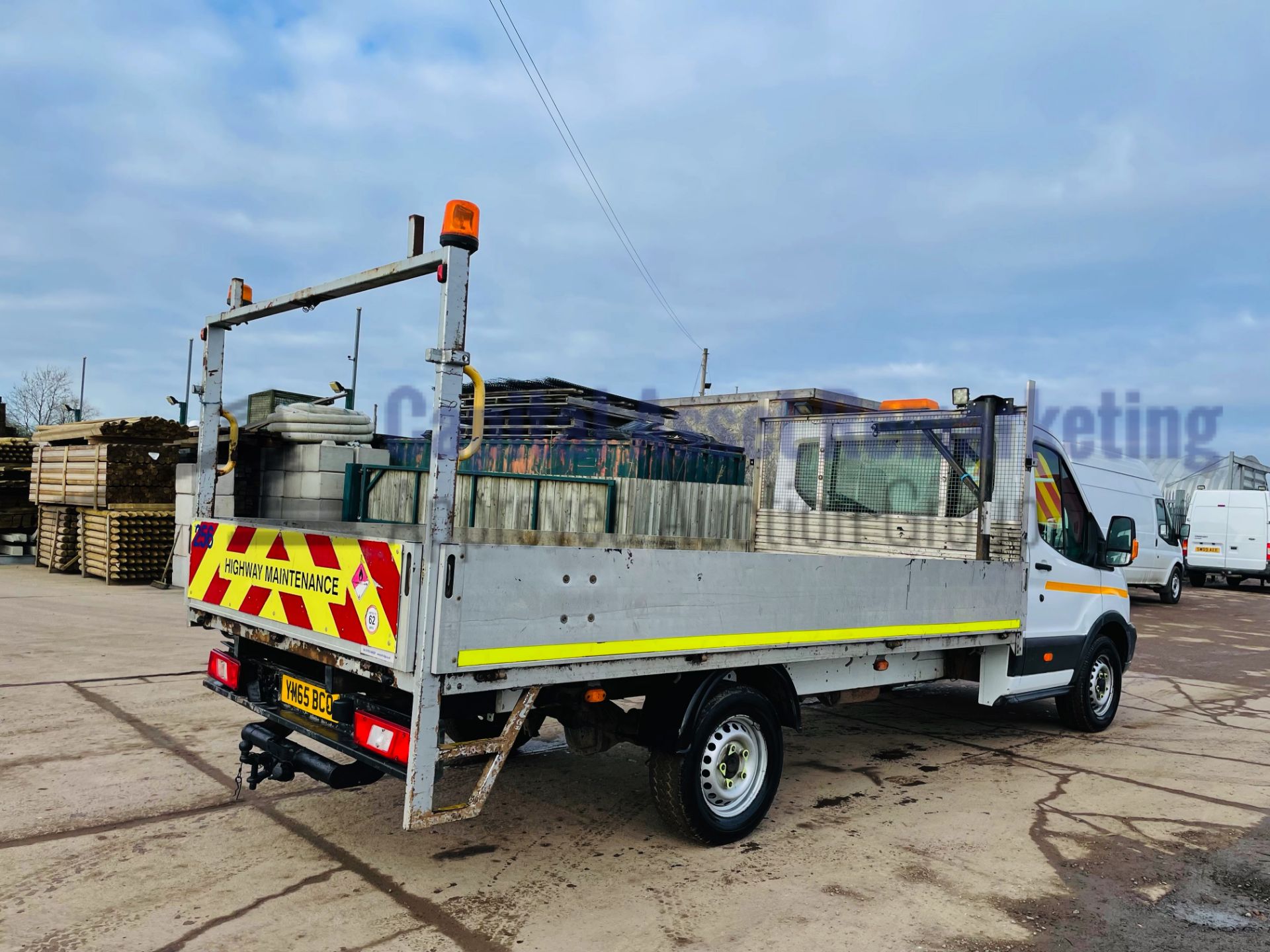 ON SALE FORD TRANSIT 125 T350 *LWB DROPSIDE TRUCK* (2016 MODEL) '6 SPEED' (1 OWNER) *3500 KG* - Image 12 of 37