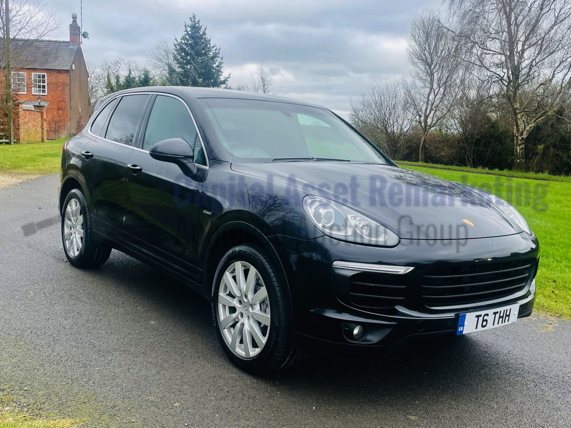 PORSCHE CAYENNE *SPORT SUV* (2017 - EURO 6) '3.0 V6 DIESEL - 8 SPEED AUTO' *MASSIVE SPEC* (NO VAT) - Image 3 of 59