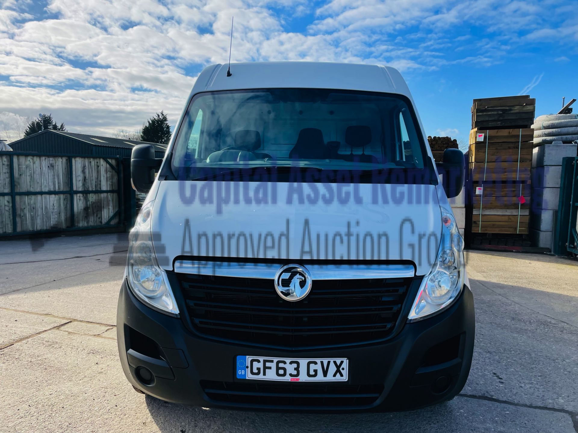 (On Sale) VAUXHALL MOVANO *LWB HI-ROOF* (63 REG) 2.3 CDTI - 6 SPEED *A/C* (1 OWNER) *NO VAT* - Image 4 of 39