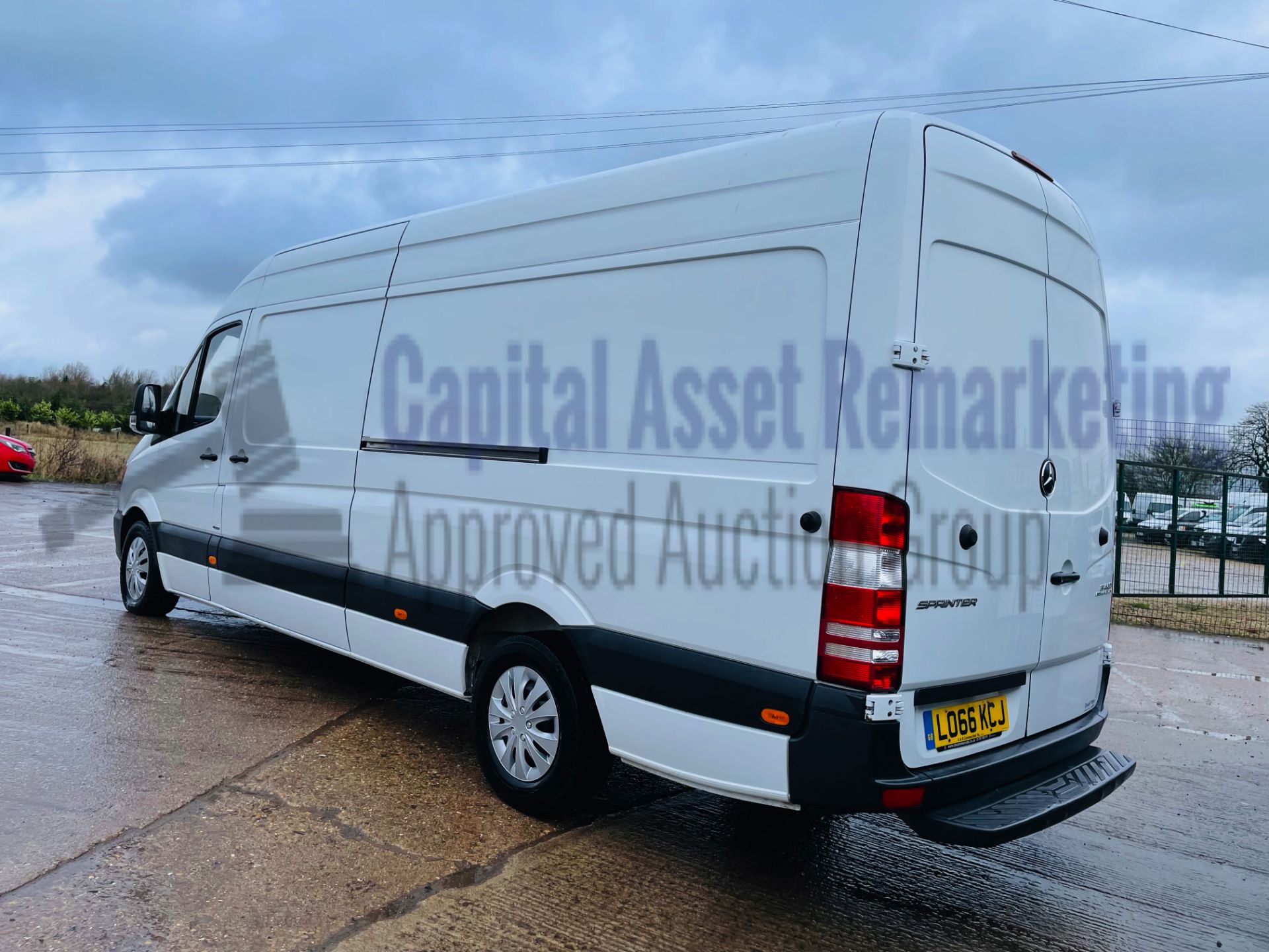 MERCEDES-BENZ SPRINTER 314 CDI *LWB HI-ROOF* (2017 - EURO 6) '140 BHP - 6 SPEED' *AIR & SAT NAV* - Image 10 of 42