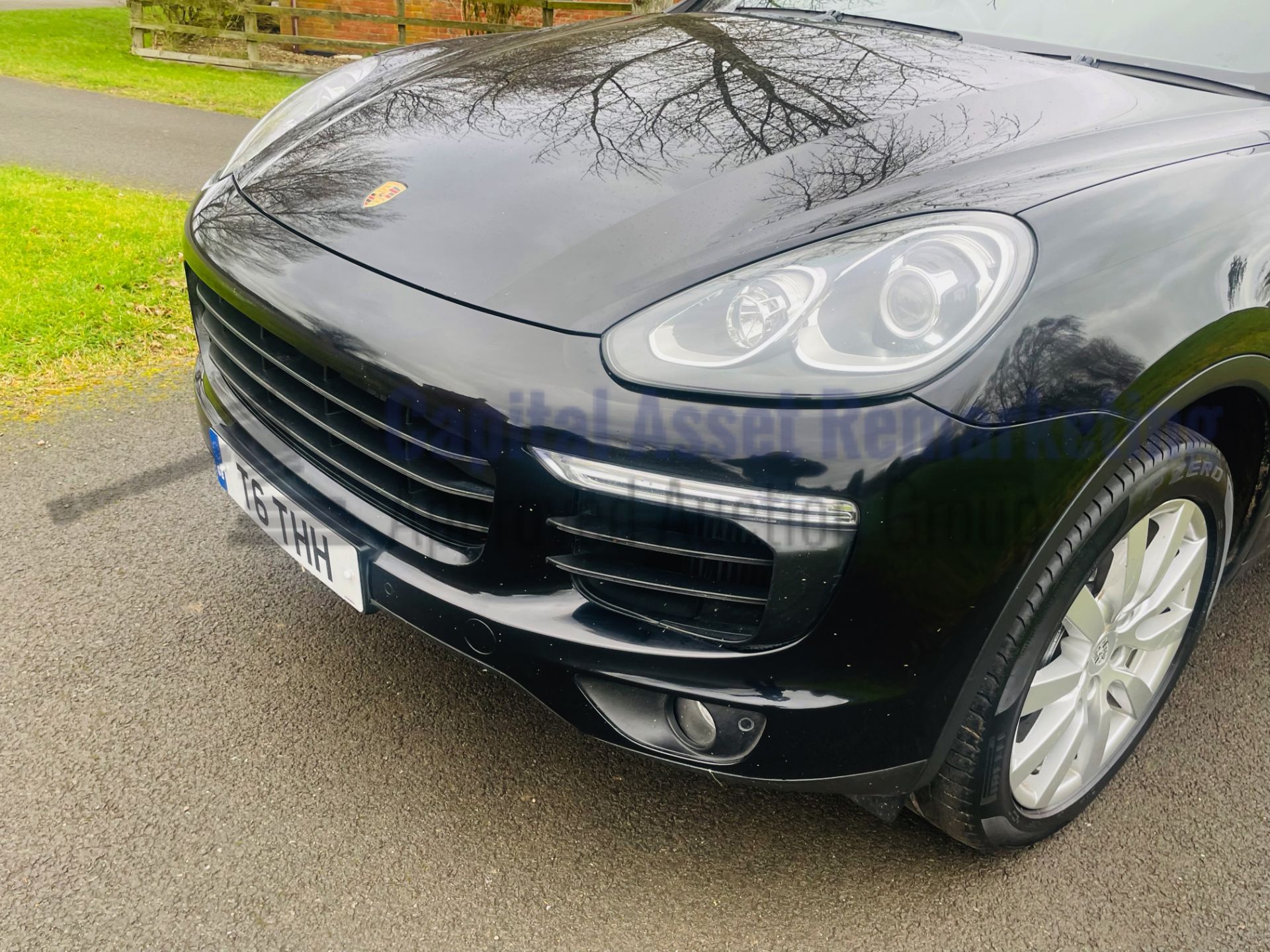 PORSCHE CAYENNE *SPORT SUV* (2017 - EURO 6) '3.0 V6 DIESEL - 8 SPEED AUTO' *MASSIVE SPEC* (NO VAT) - Image 16 of 59