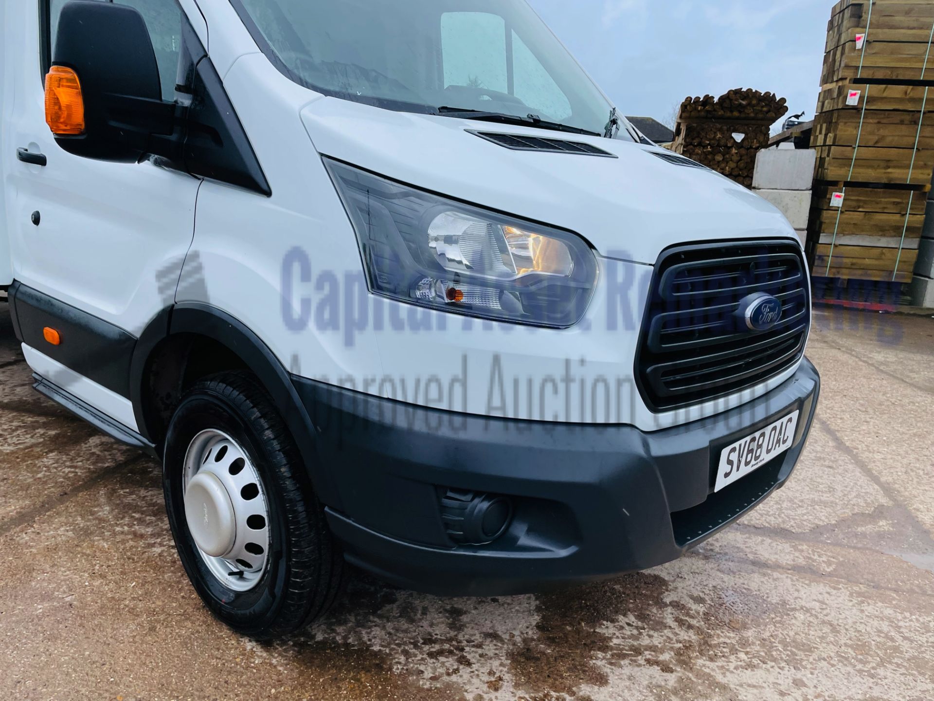 FORD TRANSIT 130 T350L RWD *LWB - LUTON / BOX VAN* (2019 - EURO 6) '2.0 TDCI - 6 SPEED' *TAIL-LIFT* - Image 15 of 45