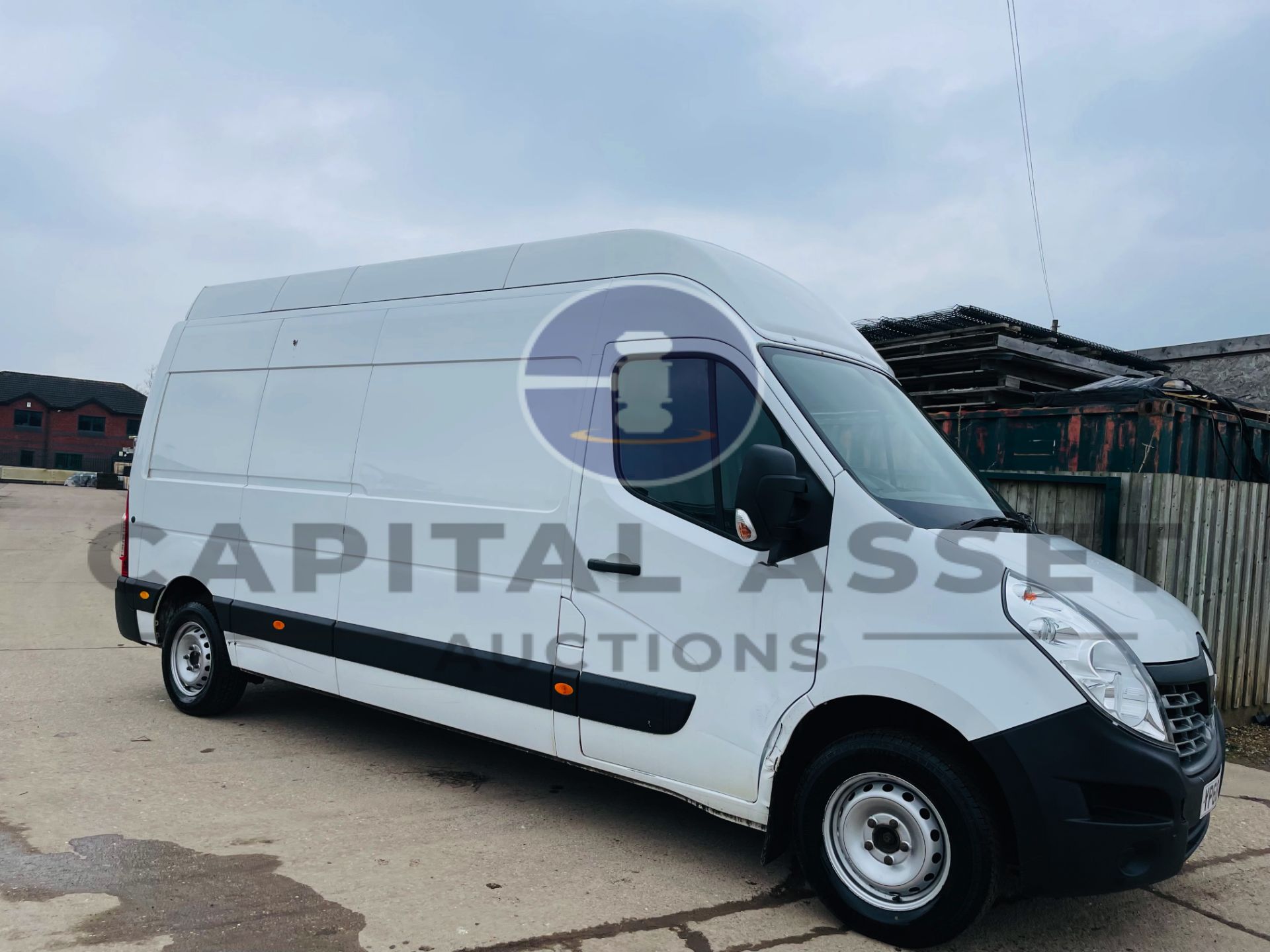 RENAULT MASTER *LWB - EXTRA HI-ROOF* PANEL VAN (2019 - EURO 6) '2.3 DCI-6 SPEED' *SAT NAV* (3500 KG) - Image 2 of 37