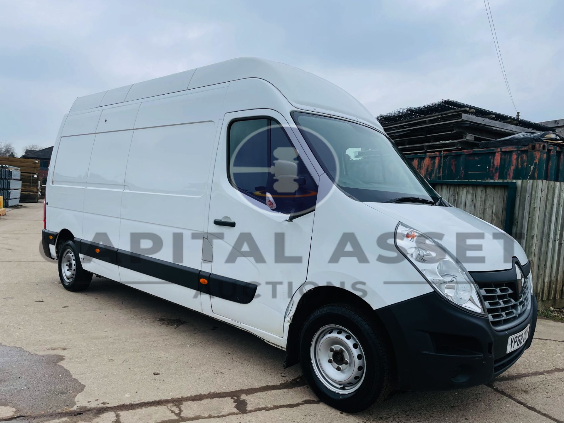 RENAULT MASTER *LWB - EXTRA HI-ROOF* PANEL VAN (2019 - EURO 6) '2.3 DCI-6 SPEED' *SAT NAV* (3500 KG) - Image 3 of 37