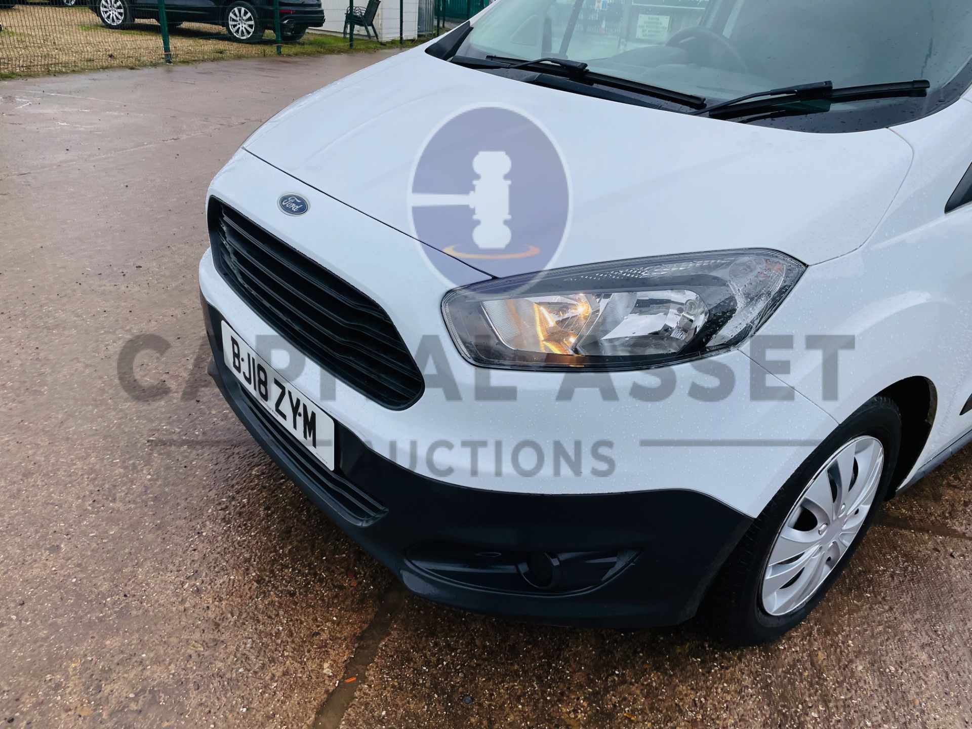 ON SALE FORD TRANSIT COURIER *LCV - PANEL VAN* (2018 - EURO 6) '1.5 TDCI - STOP/START' (1 OWNER - Image 16 of 35