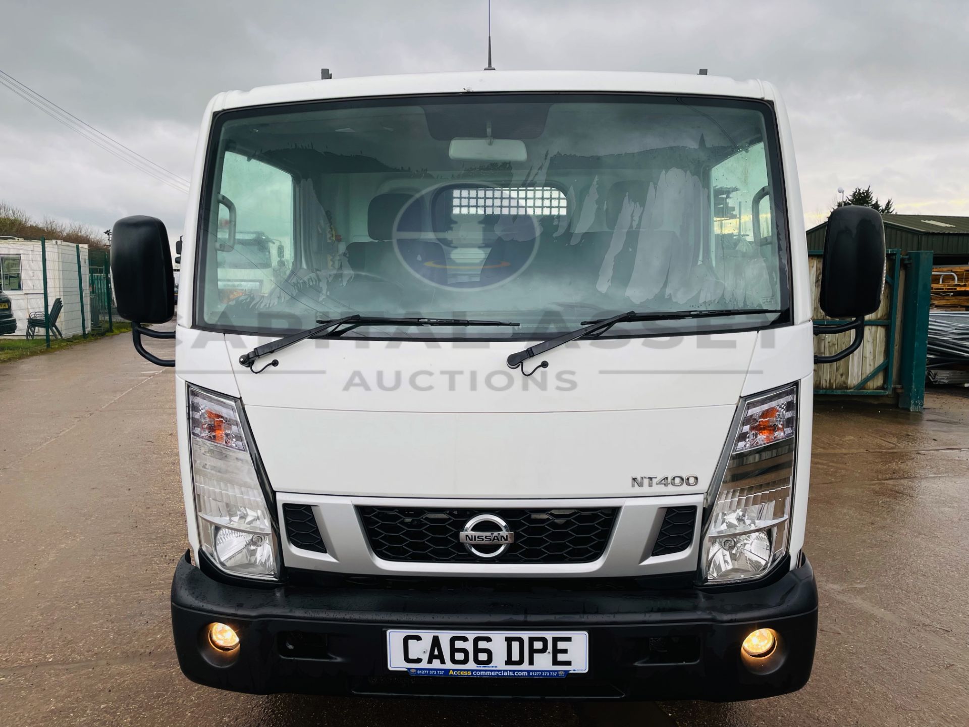 ON SALE NISSAN CABSTAR 3.0DCI NT400 TIPPER 35.13 (2017 MODEL)- LOW MILEAGE -EURO 6 - TWIN REAR WHEEL - Image 3 of 15